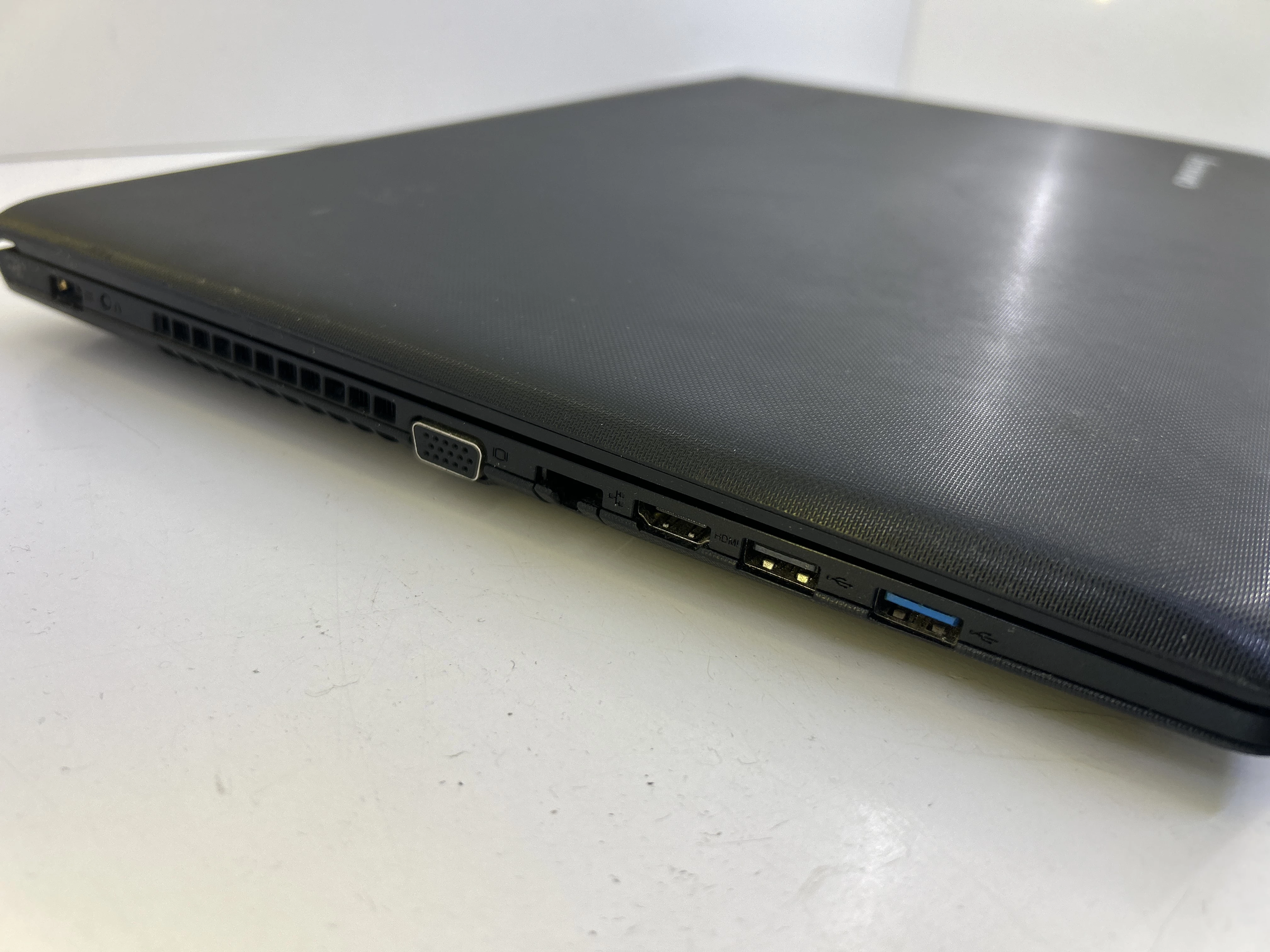 laptop-lenovo-g70-win1012512gbi3-4005u-lad-kod-producenta-80hw00cspb