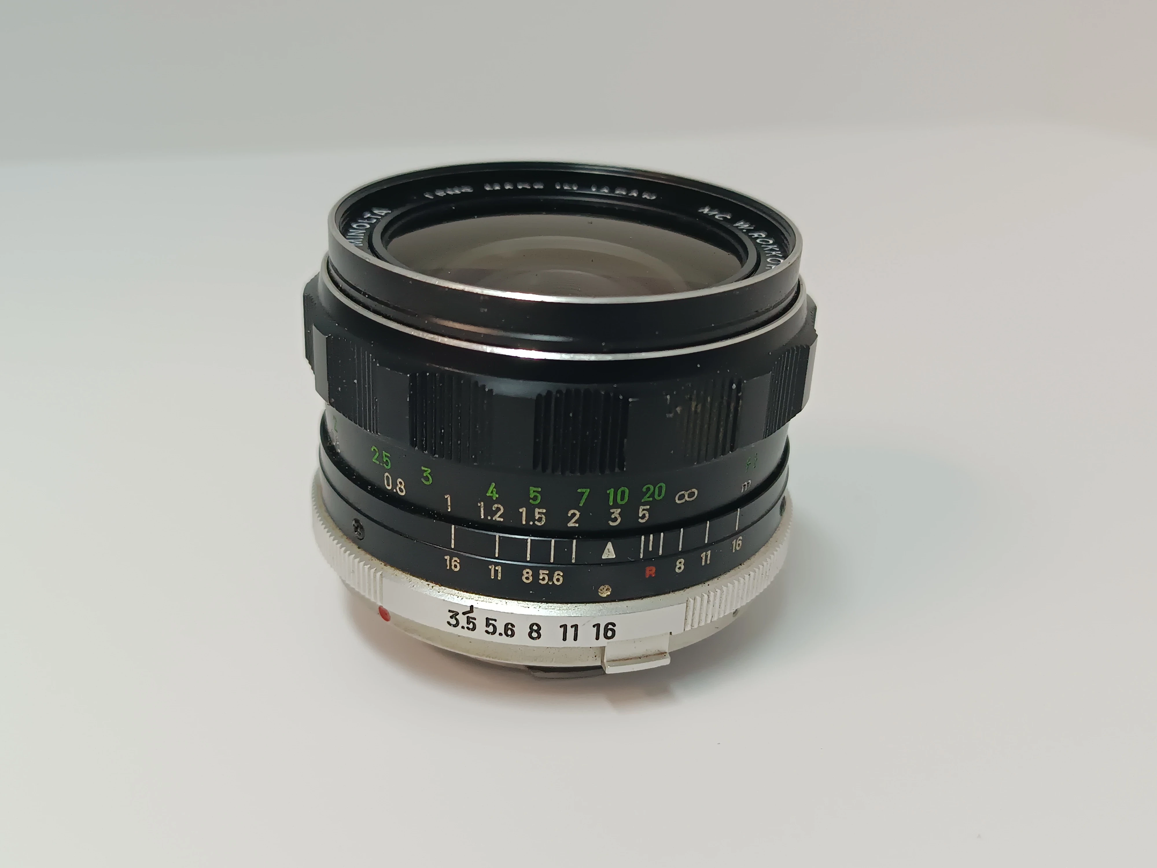 obiektyw-minolta-mc-rokkor-sg-28mm-135-ean-gtin-5060218917977