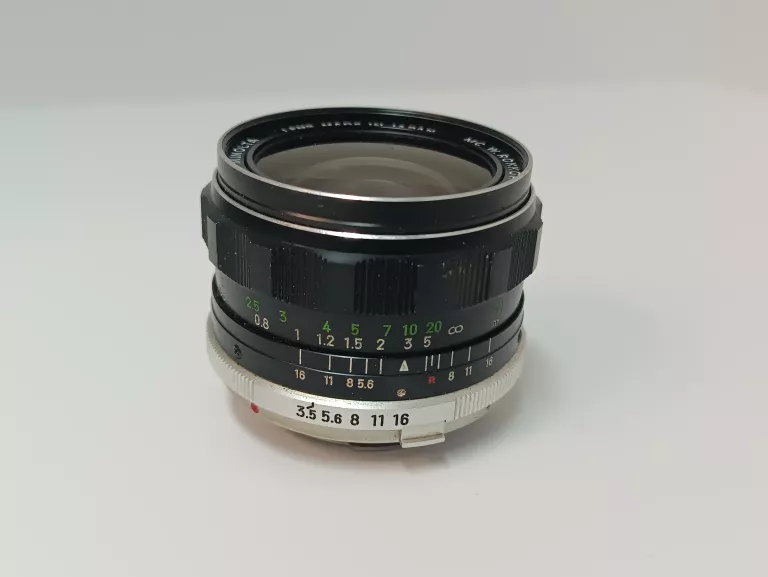 obiektyw-minolta-mc-rokkor-sg-28mm-135-ean-gtin-5060218917977
