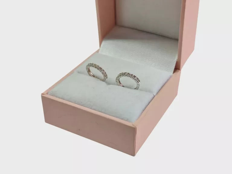 delikatne-srebrne-koleczka-z-cyrkoniami-srebro-925-waga-112-g-11-listopada-4-lask-palladium