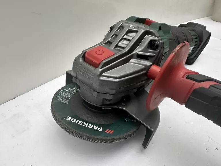 szlifierka-katowa-parkside-pwsa20-li-f4-walizka-3x-akumulator-ladowarka-rodzaj-zasilania-128529-1