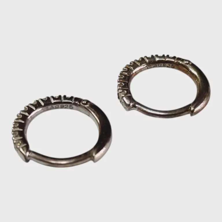 delikatne-srebrne-koleczka-z-cyrkoniami-srebro-925-waga-112-g-rodzaj-zapiecia-2207-3