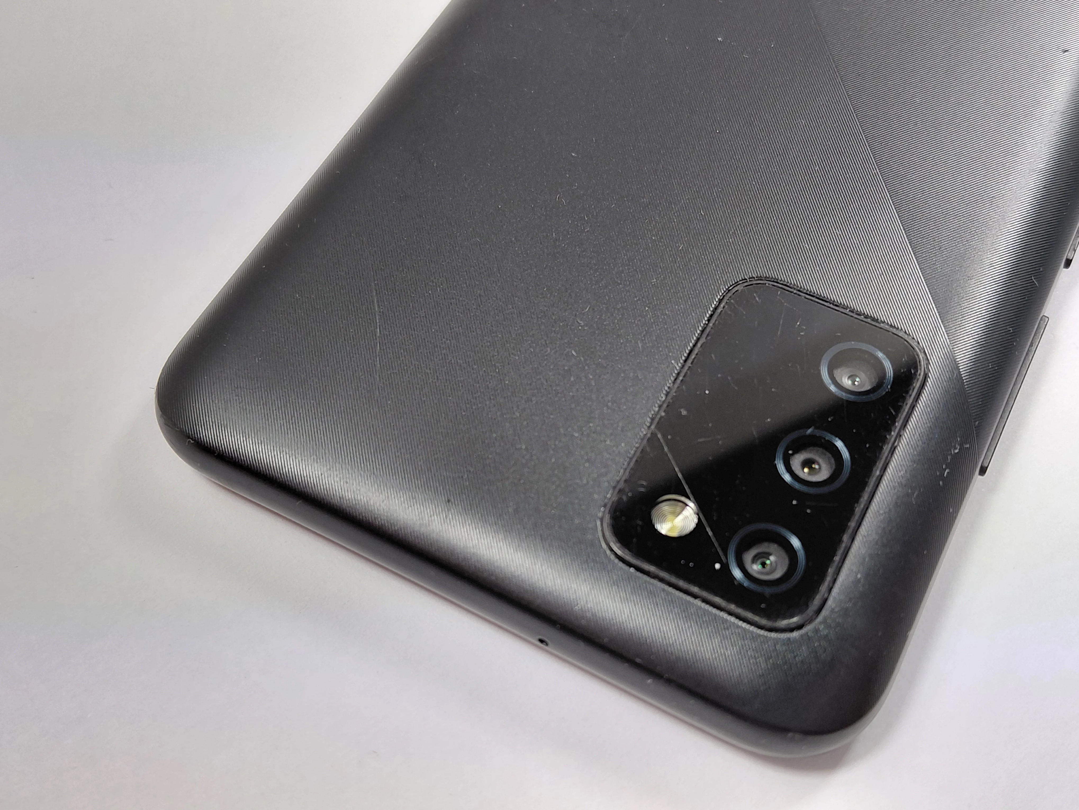 samsung-galaxy-a02s-332gb-przekatna-ekranu-650