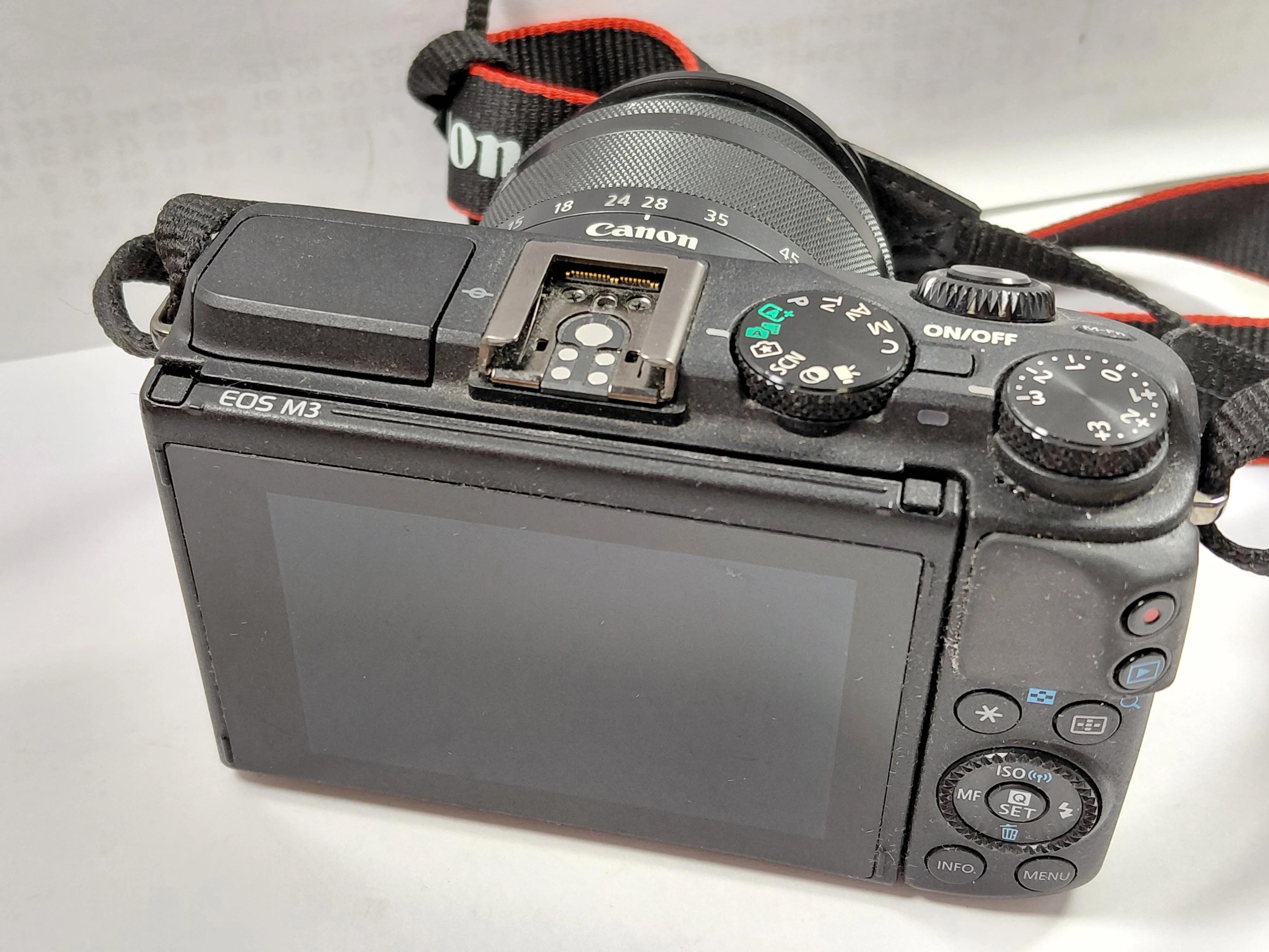 aparat-canon-eos-m3-rozmiar-matrycy-206882-228774