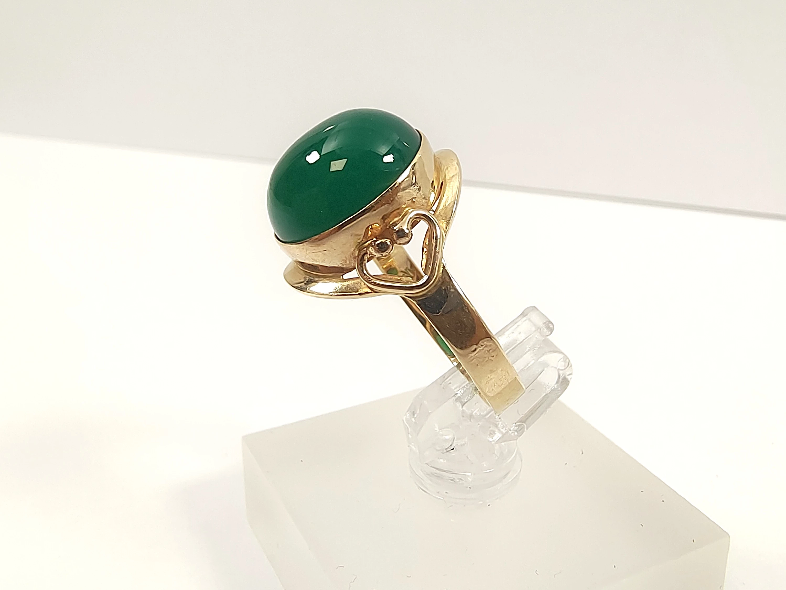 zloty-pierscionek-z-zielonym-kamieniem-p585-375g-r14-marka-248811-958954