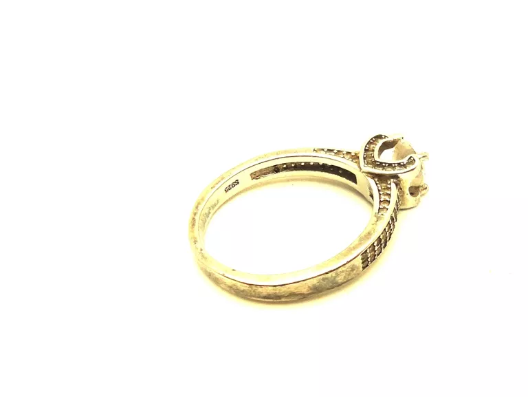 srebro-wyrob-jubilerski-uzywany-pierscionek-rodzaj-2205-2