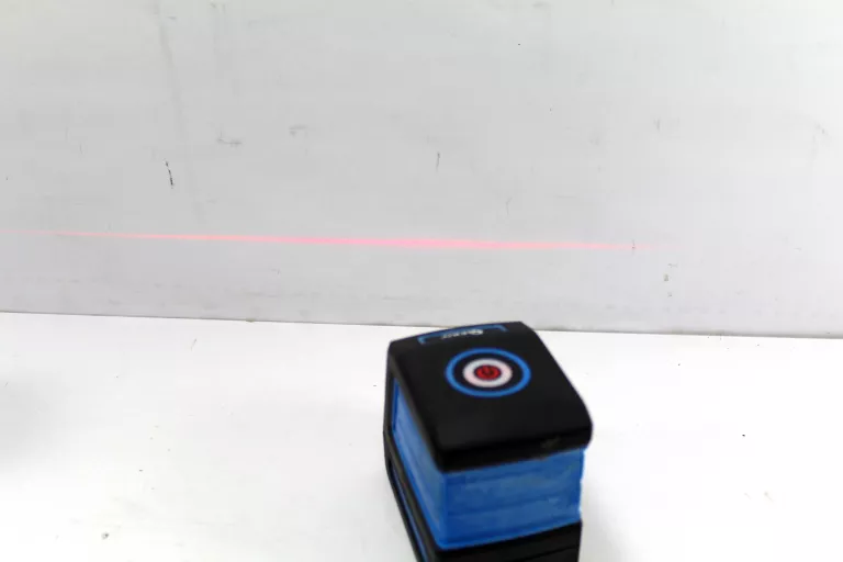 laser-krzyzowy-geko-g03303-pokrowiec-maksymalny-zasieg-pracy-25