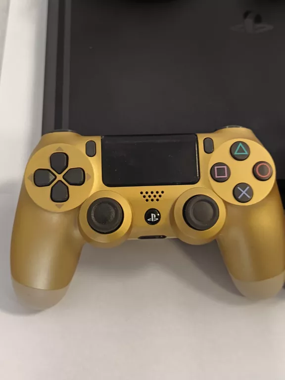 konsola-ps4-slim-dwa-pad-kable-stan-11323-2