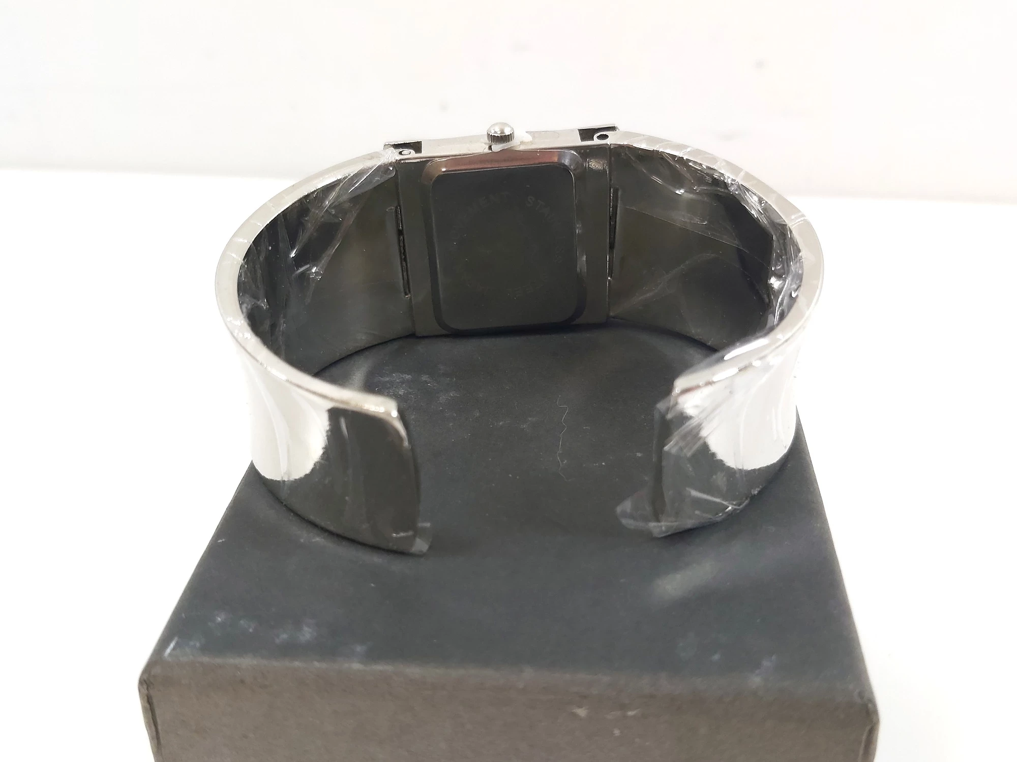 zegarek-damski-leo-bernard-pud-rodzaj-129220-1