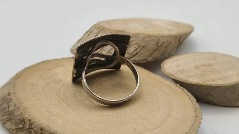srebrny-pierscionek-588g-p-925-r-20-rodzaj-2205-2