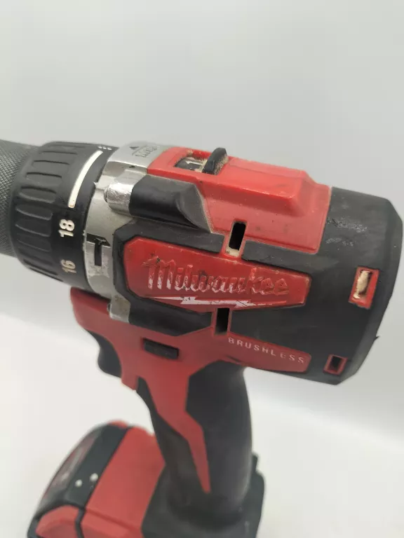milwaukee-m18-cblpd-202c-wiertarko-wkretarka-akumulatorowa-18v-product-id-b3f0d27e-2dcc-4d9a-88e0-993010fd7197