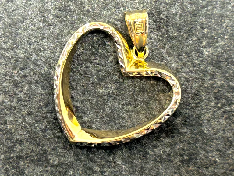 zlota-zawieszka-serce-z-dodatkiem-bialego-zlota-pr585-w098g-kamien-17088-524288