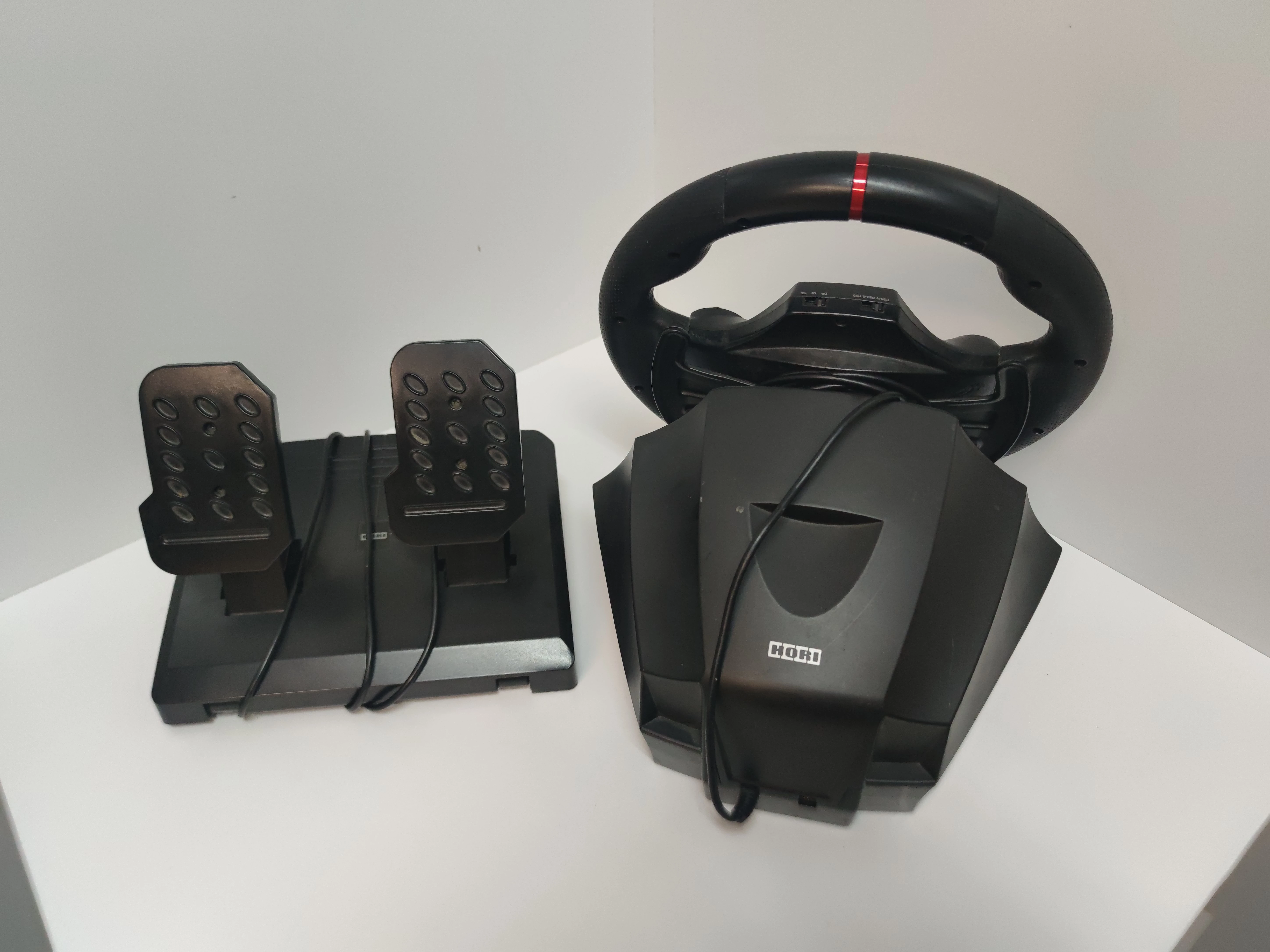 kierownica-hori-ps4-052-model-rwa-racing-wheel-apex