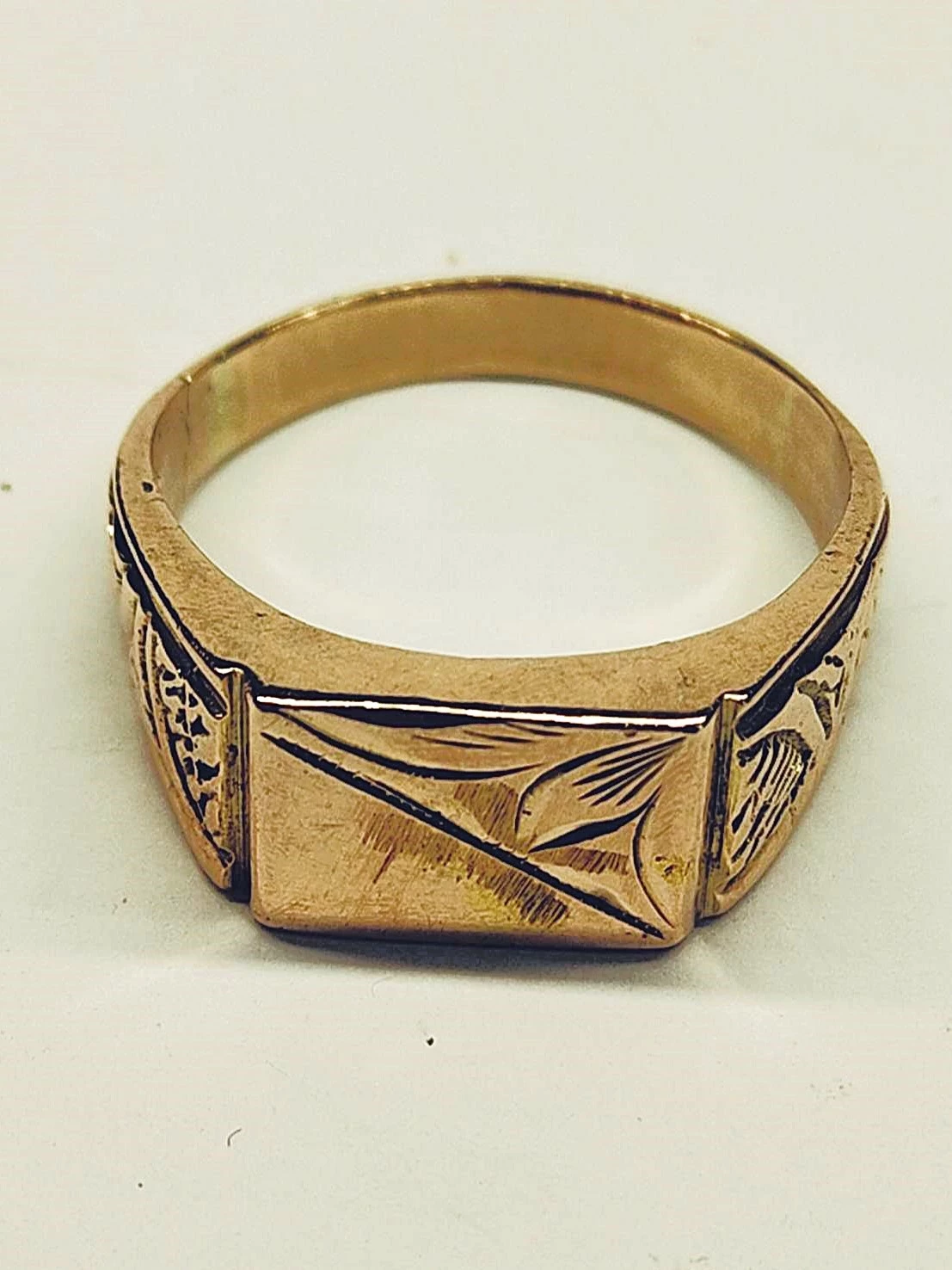 zloty-sygnet-p585-w693g-r23-kod-producenta-loombard