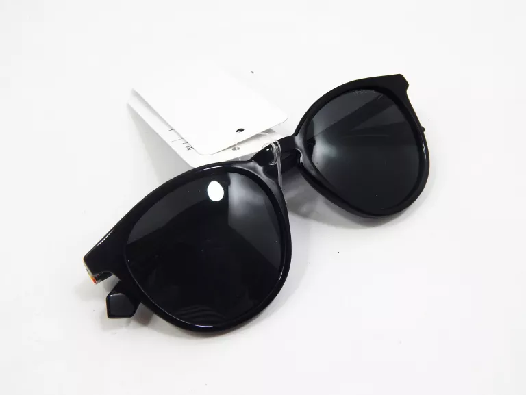 okulary-przeciwsloneczne-polaroid-pld6098s-chrusciela-17-warszawa-dz-matuszewicz-spj