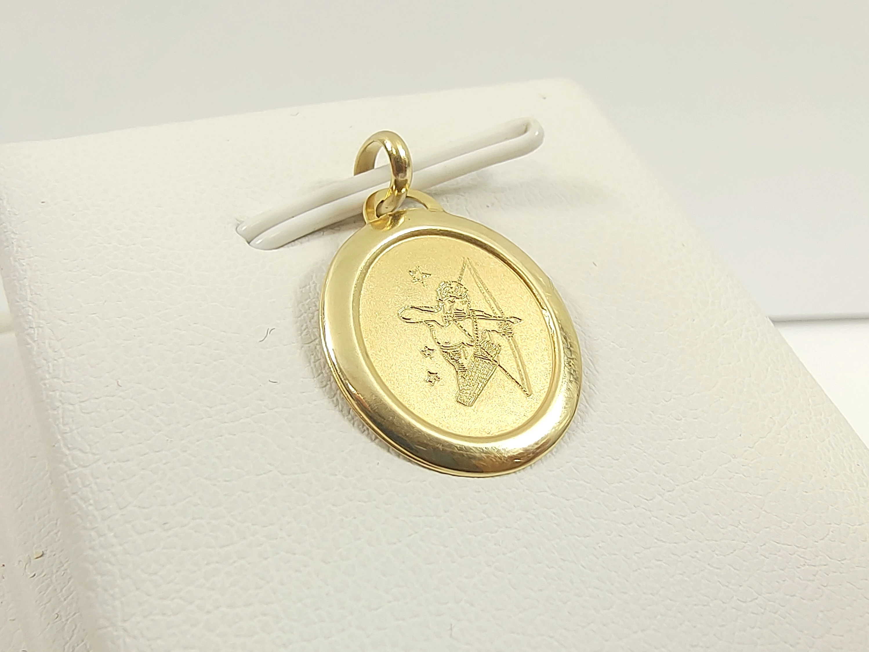 zlota-zawieszka-p585-092g-motyw-129129-4