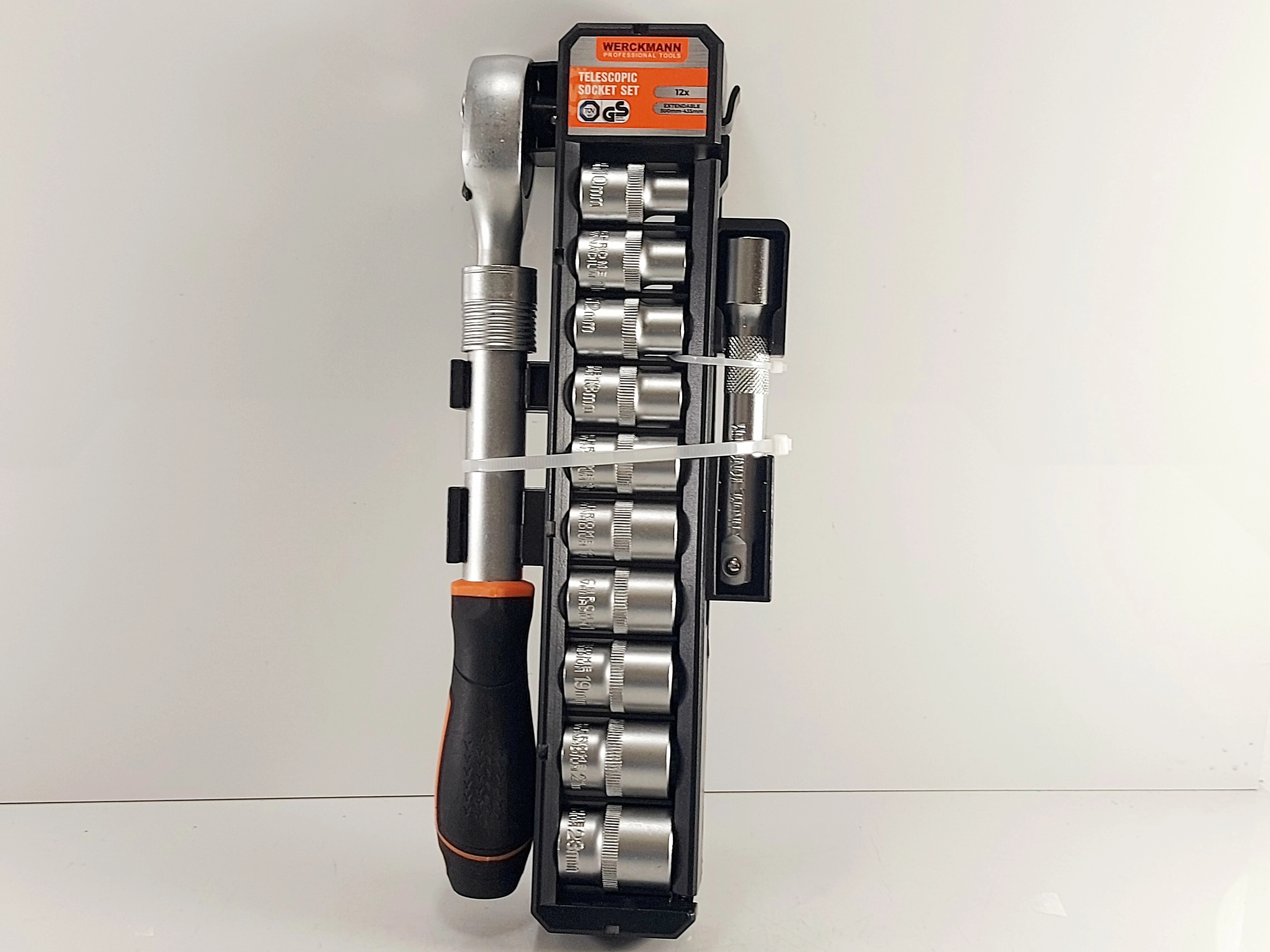 grzechotka-z-kluczami-nasadowymi-werckmann-starolecka-63-poznan-x