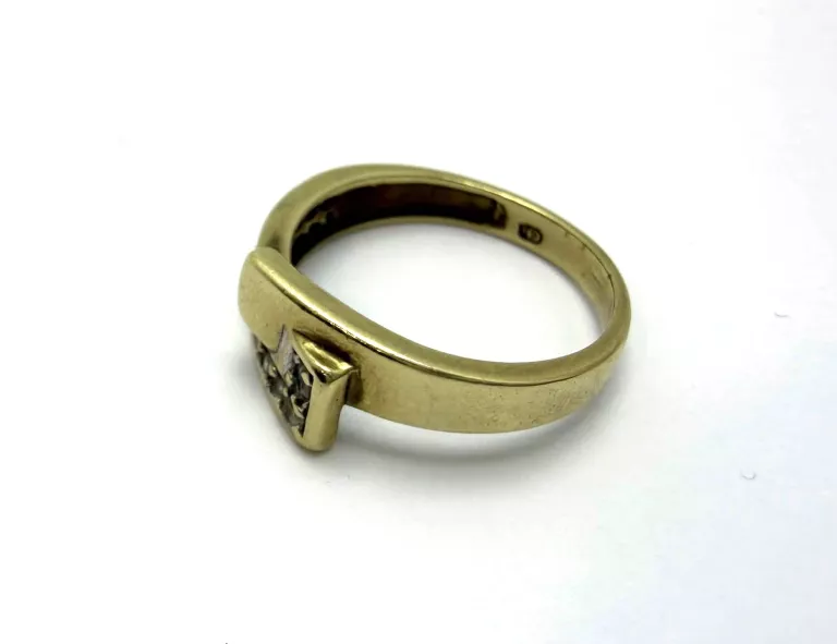 zloty-pierscionek-333-305g-r15-stan-11323-2