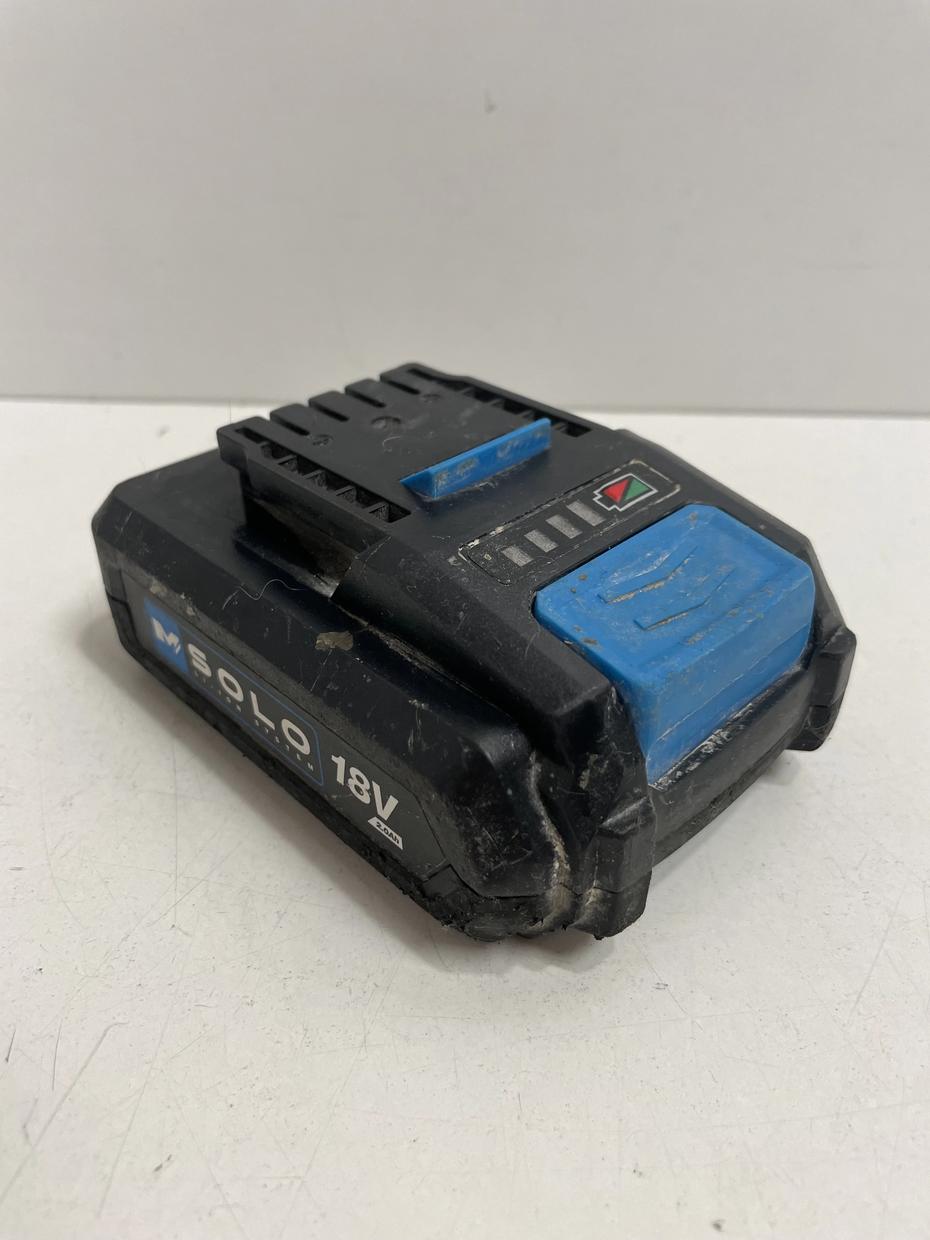 macallister-bateria-mbat18-2-18v-2ah-stan-11323-2