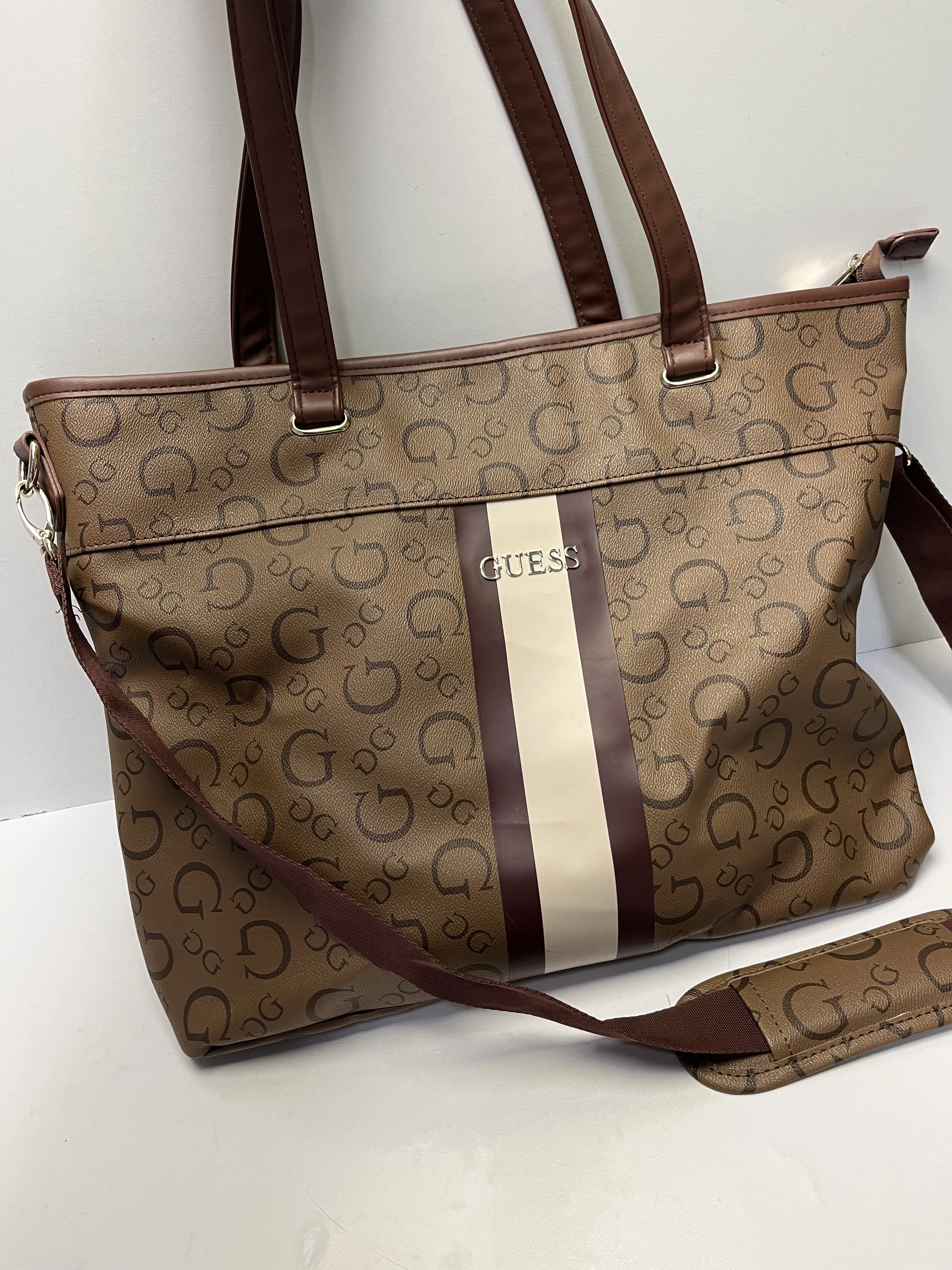 torba-guess-duza-osiedle-teatralne-3u15-krakow