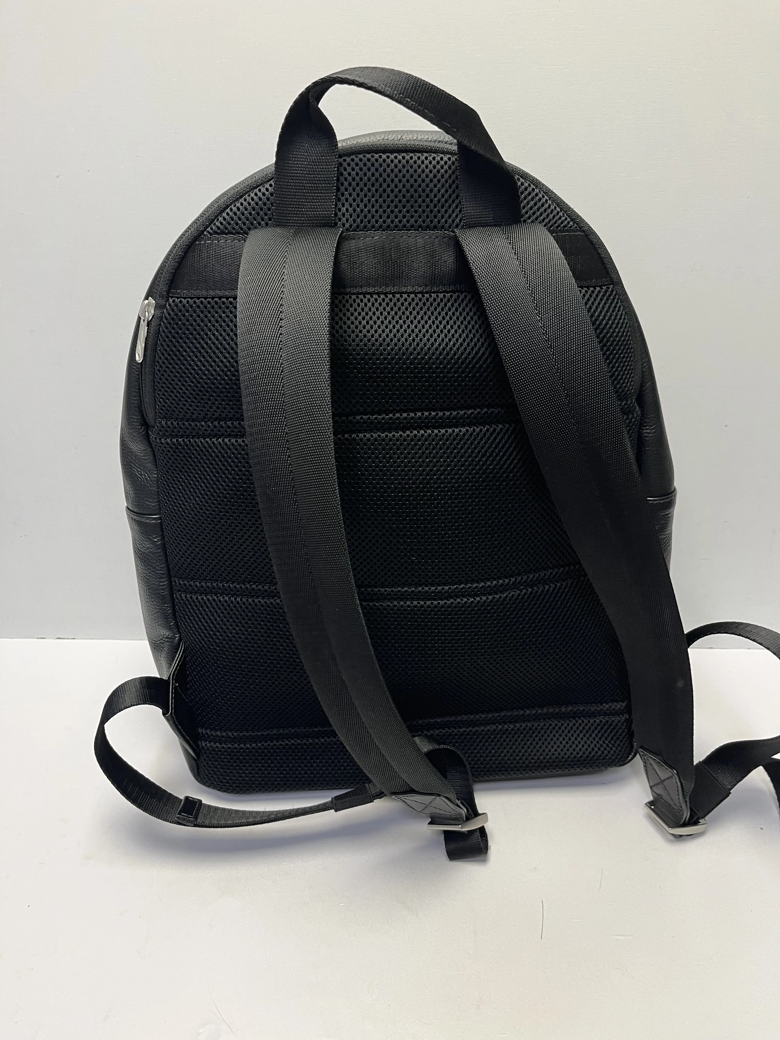 plecak-timberland-tuckerman-leather-backpack-material-dominujacy-203885-218321