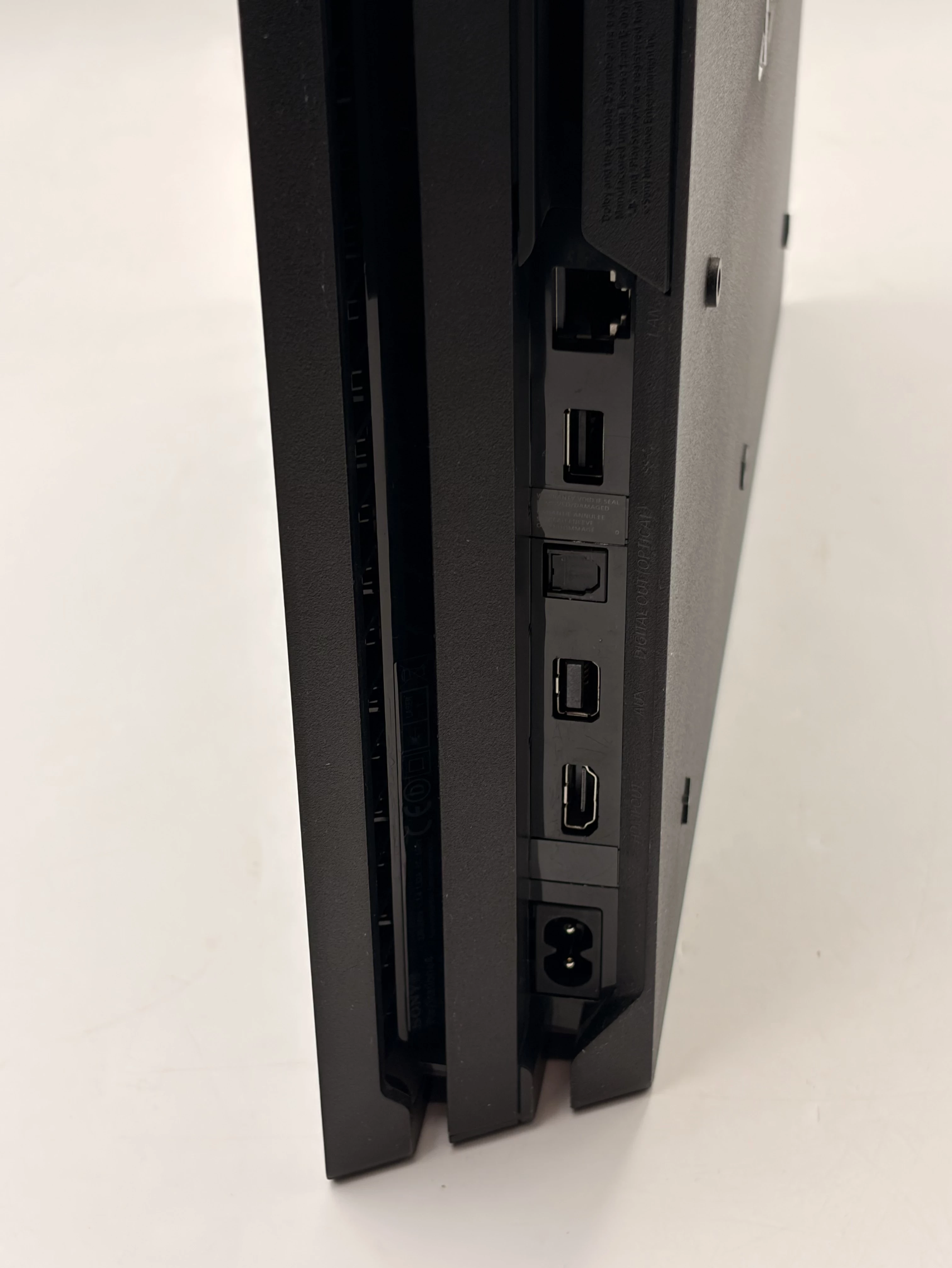 konsola-sony-playstation-4-pro-ps4-pro-cuh-7216b-1tb-wersja-130590-3