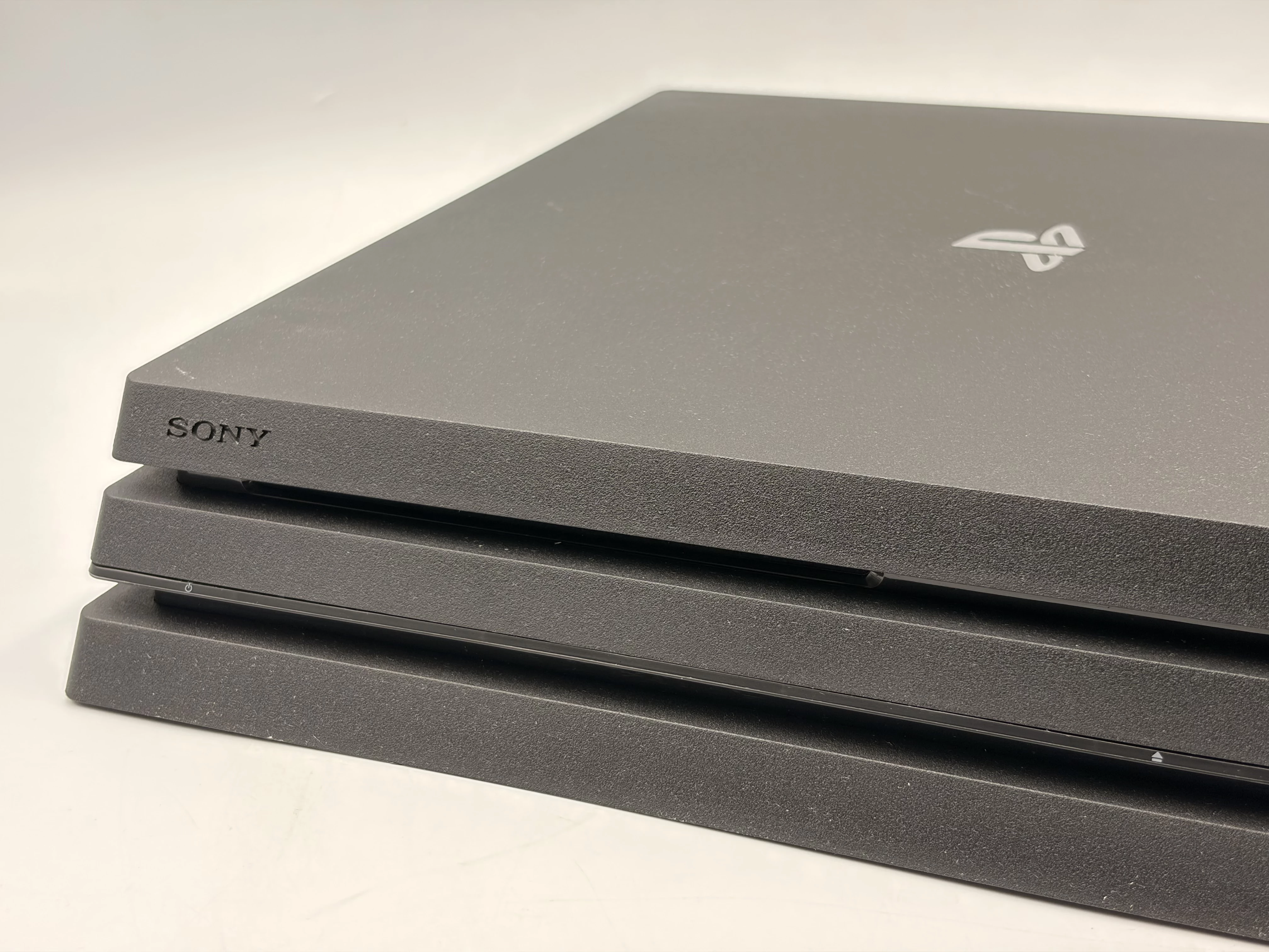 konsola-sony-playstation-4-pro-ps4-pro-cuh-7216b-1tb-dysk-wbudowana-pamiec-5179-352249