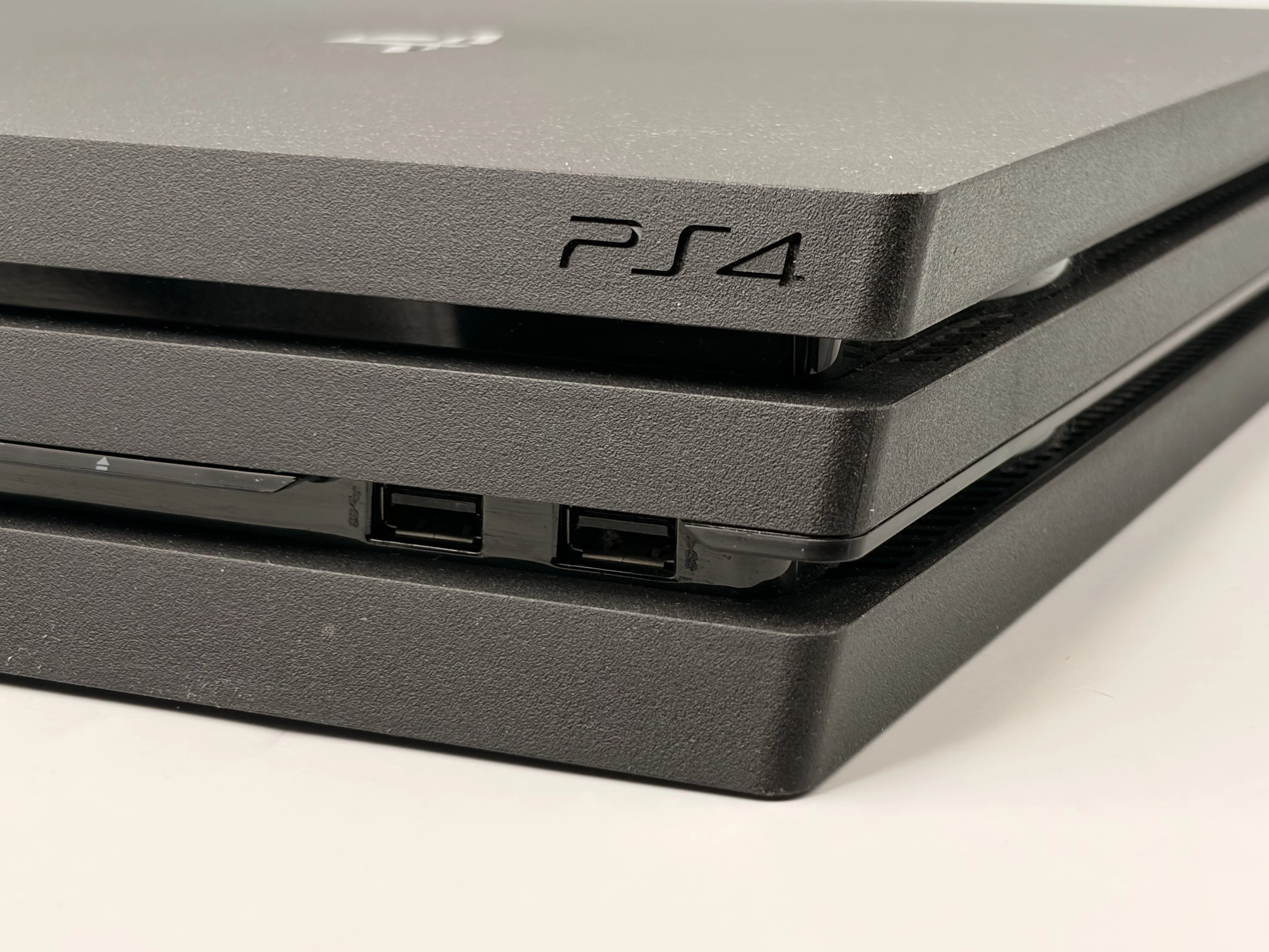 konsola-sony-playstation-4-pro-ps4-pro-cuh-7216b-1tb-gry-w-zestawie-205998-225574