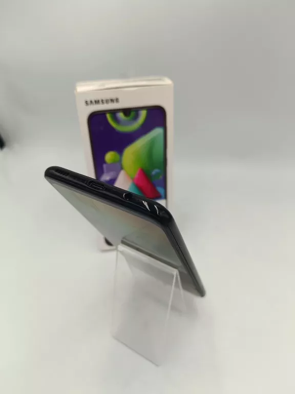 telefon-samsung-galaxy-m21-464-czarny-kod-producenta-sm-m215fzkuxeo