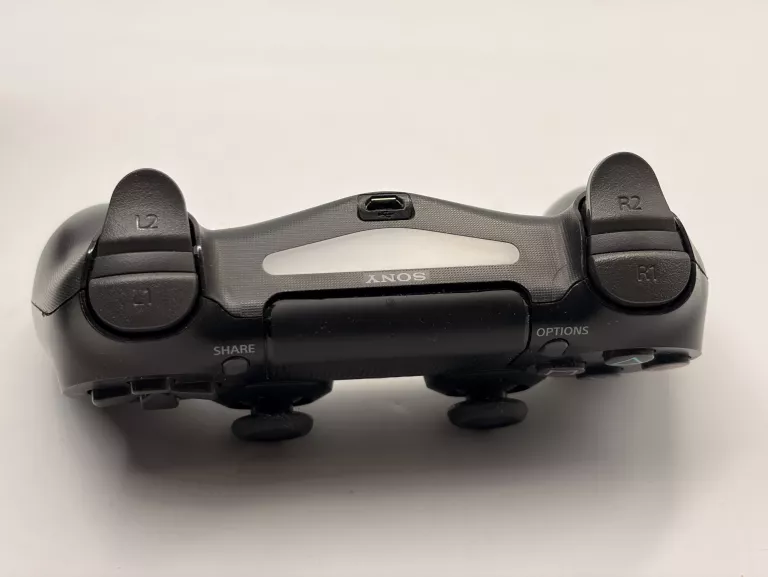 konsola-sony-playstation-4-pro-ps4-pro-cuh-7216b-1tb-waga-produktu-z-opakowaniem-jednostkowym-4800