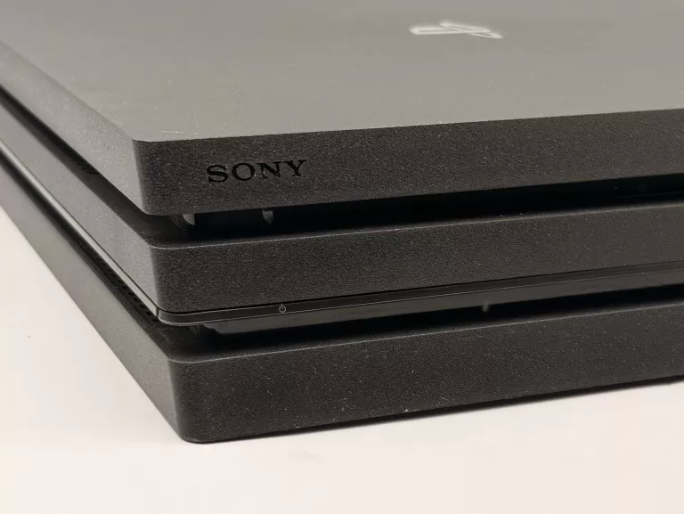 konsola-sony-playstation-4-pro-ps4-pro-cuh-7216b-1tb-liczba-kontrolerow-w-zestawie-205994-225550