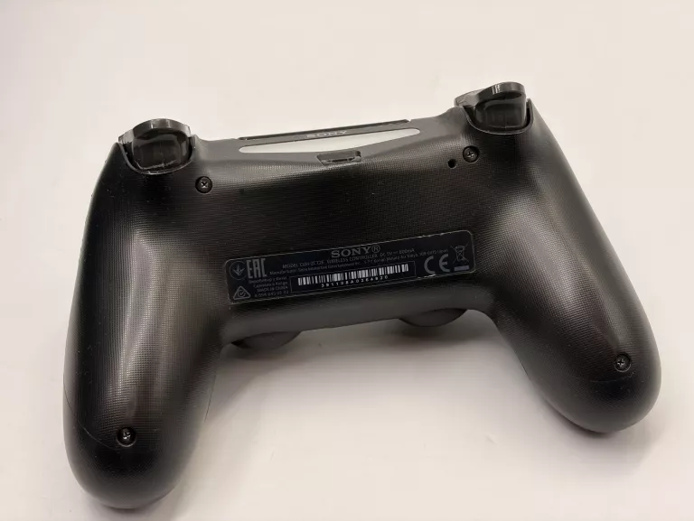 konsola-sony-playstation-4-pro-ps4-pro-cuh-7216b-1tb-waga-produktu-330