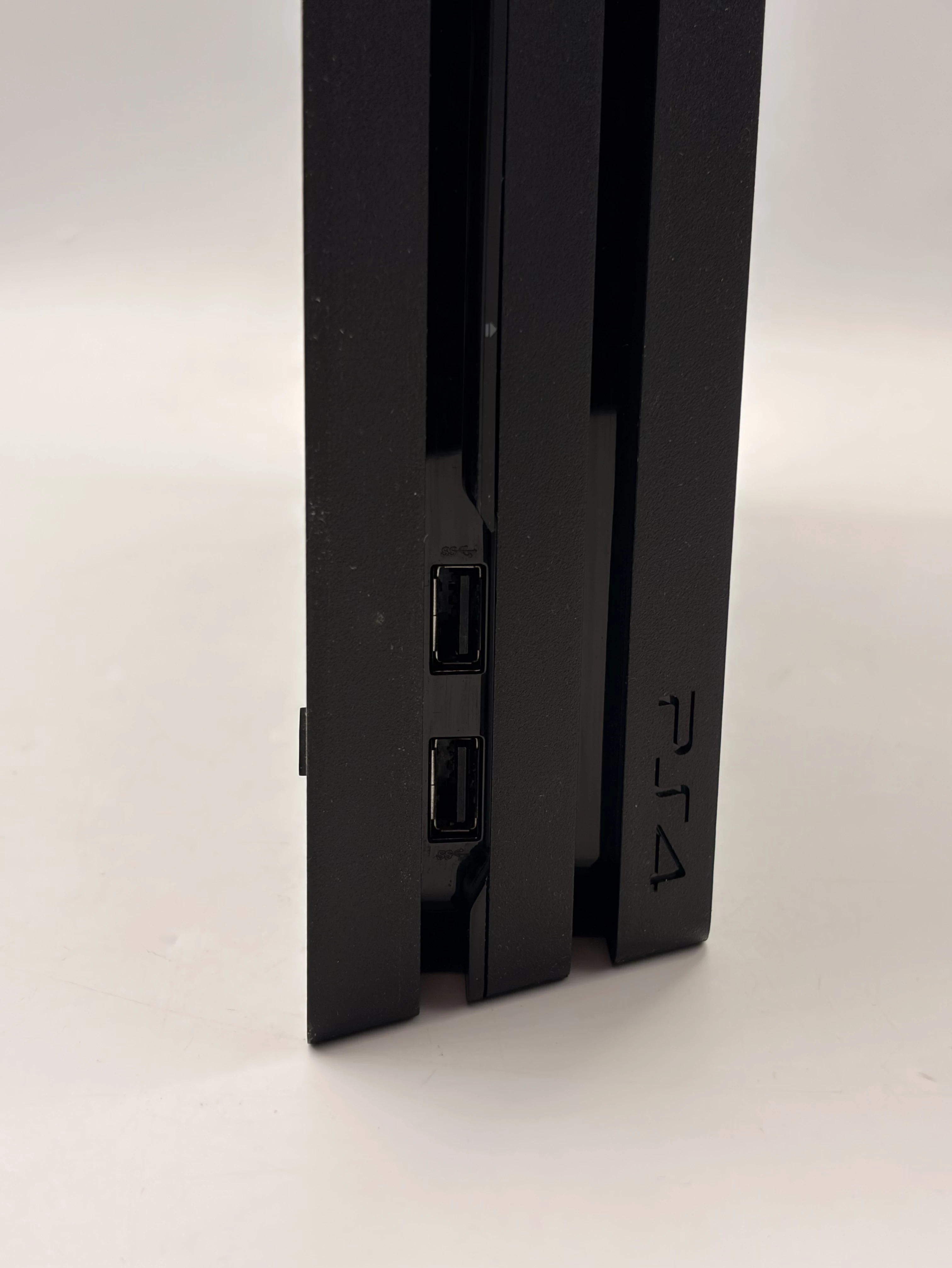 konsola-sony-playstation-4-pro-ps4-pro-cuh-7216b-1tb-stan-11323-2