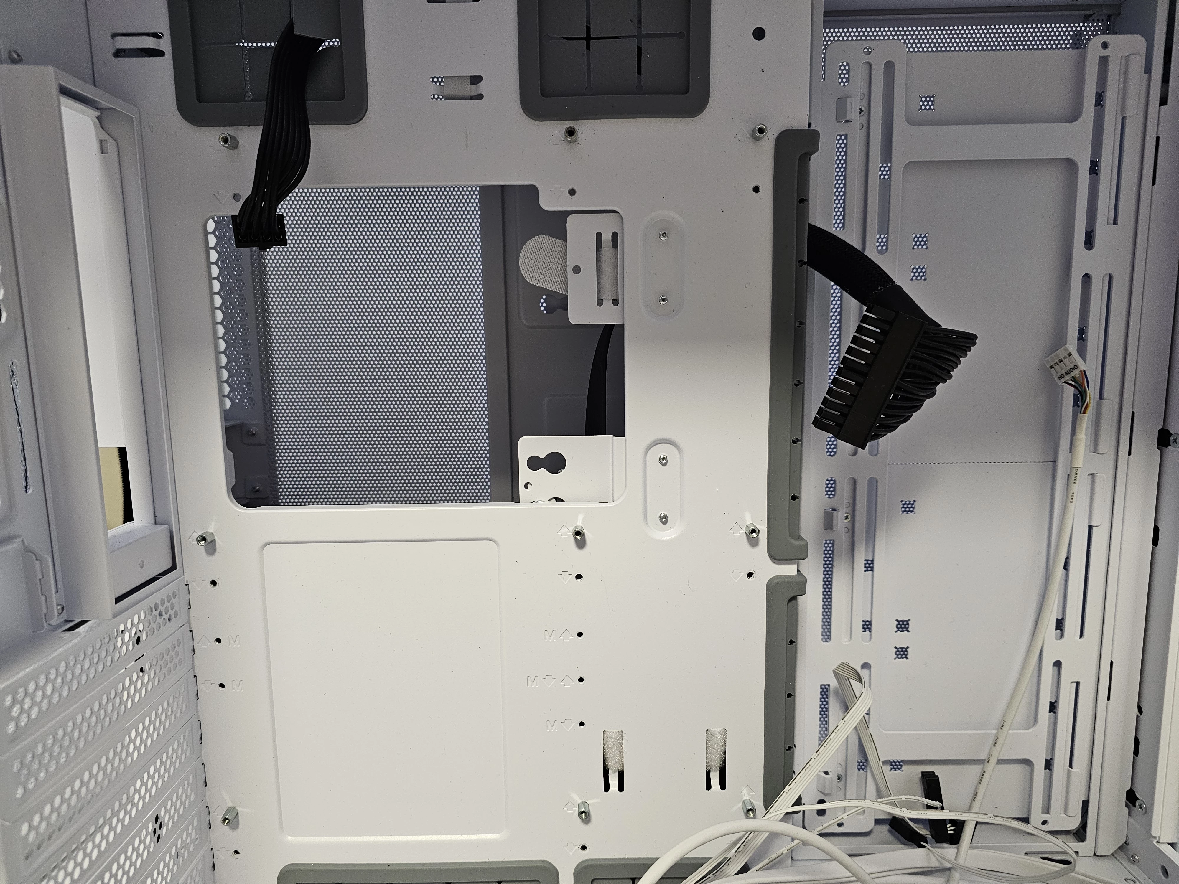 obudowa-lian-li-o11d-evo-rgb-white-z-zasilaczem-modulowym-corsair-hx1000i-zasilacz-w-zestawie-219645-286905