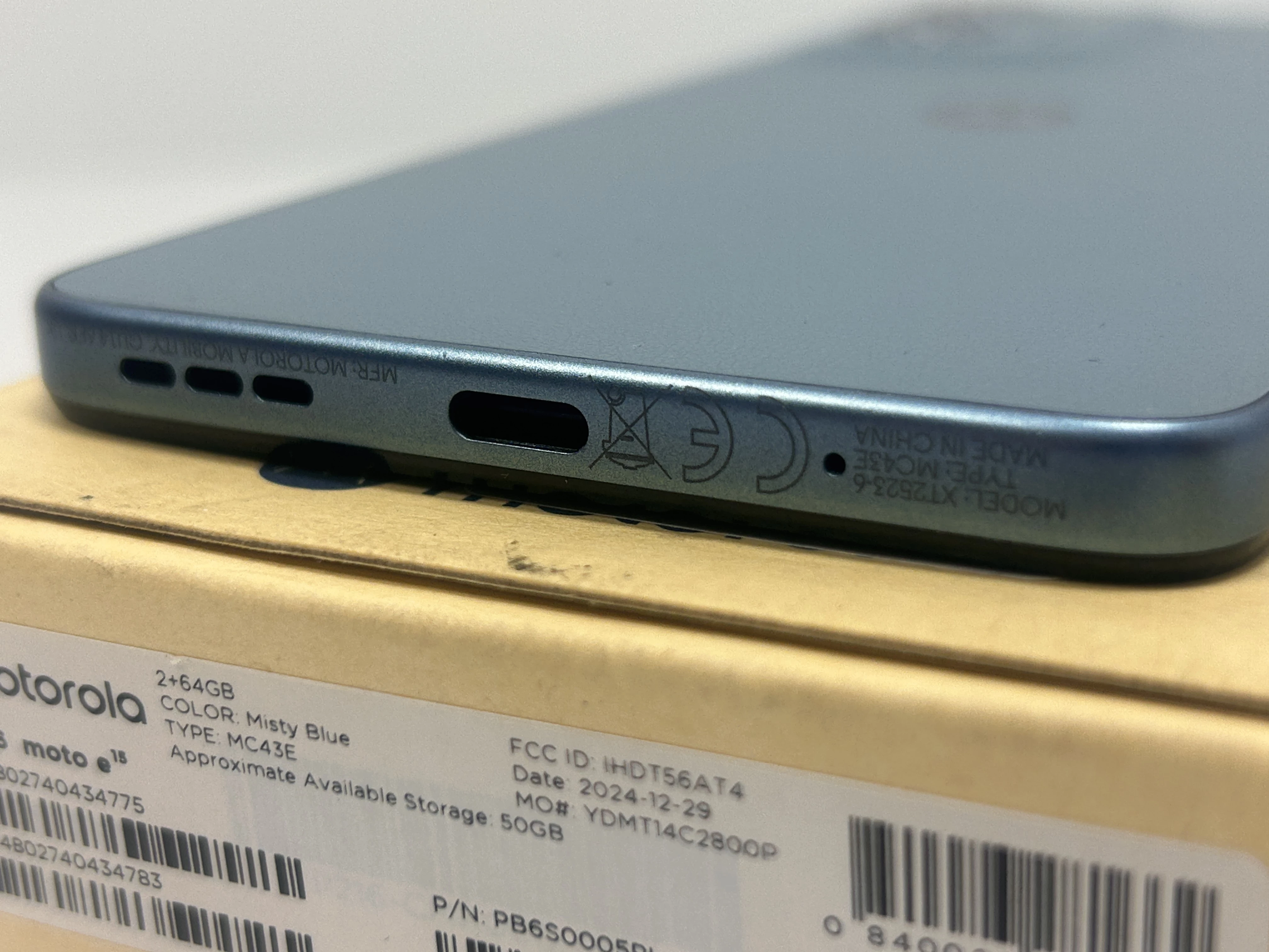 telefon-motorola-moto-e15-typ-202685-212929