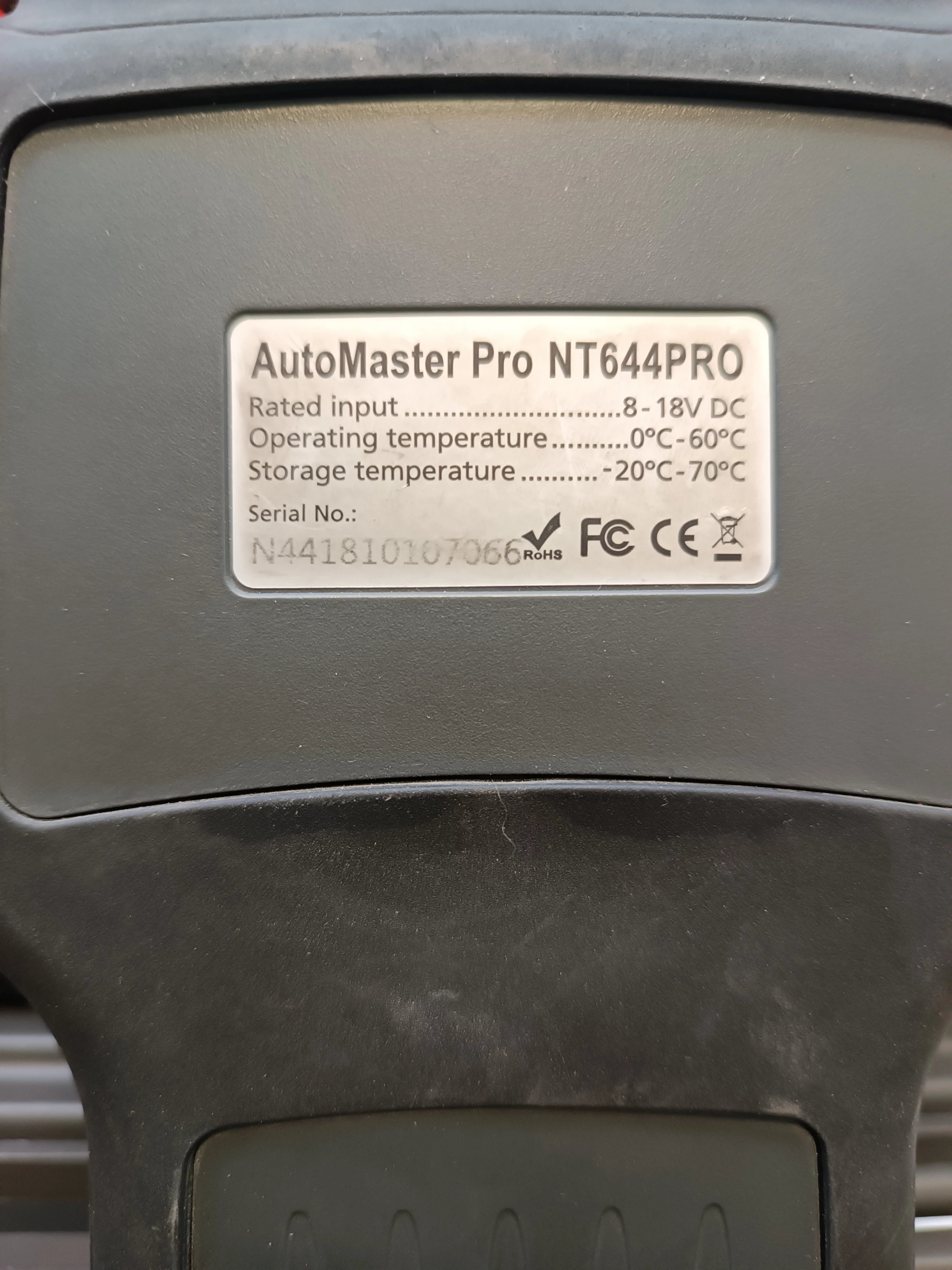 tester-skaner-diagnoskop-komputer-diagnostyczny-foxwell-kompletwalizka-waga-produktu-z-opakowaniem-jednostkowym-5000