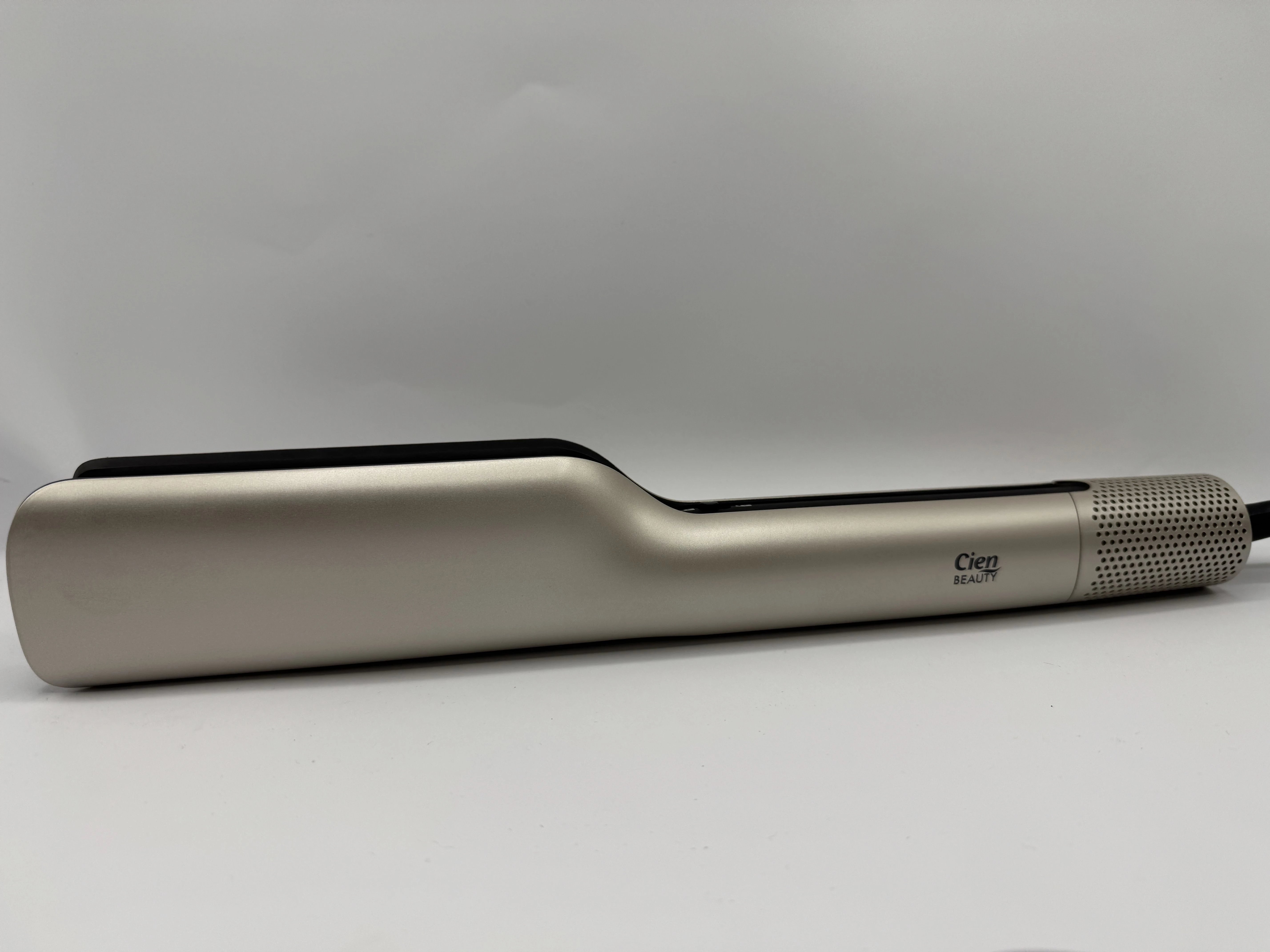 cien-aeroprostownica-do-wlosow-z-jonizacja-615-w-cbhb-615-a1-ean-gtin-4052916945520