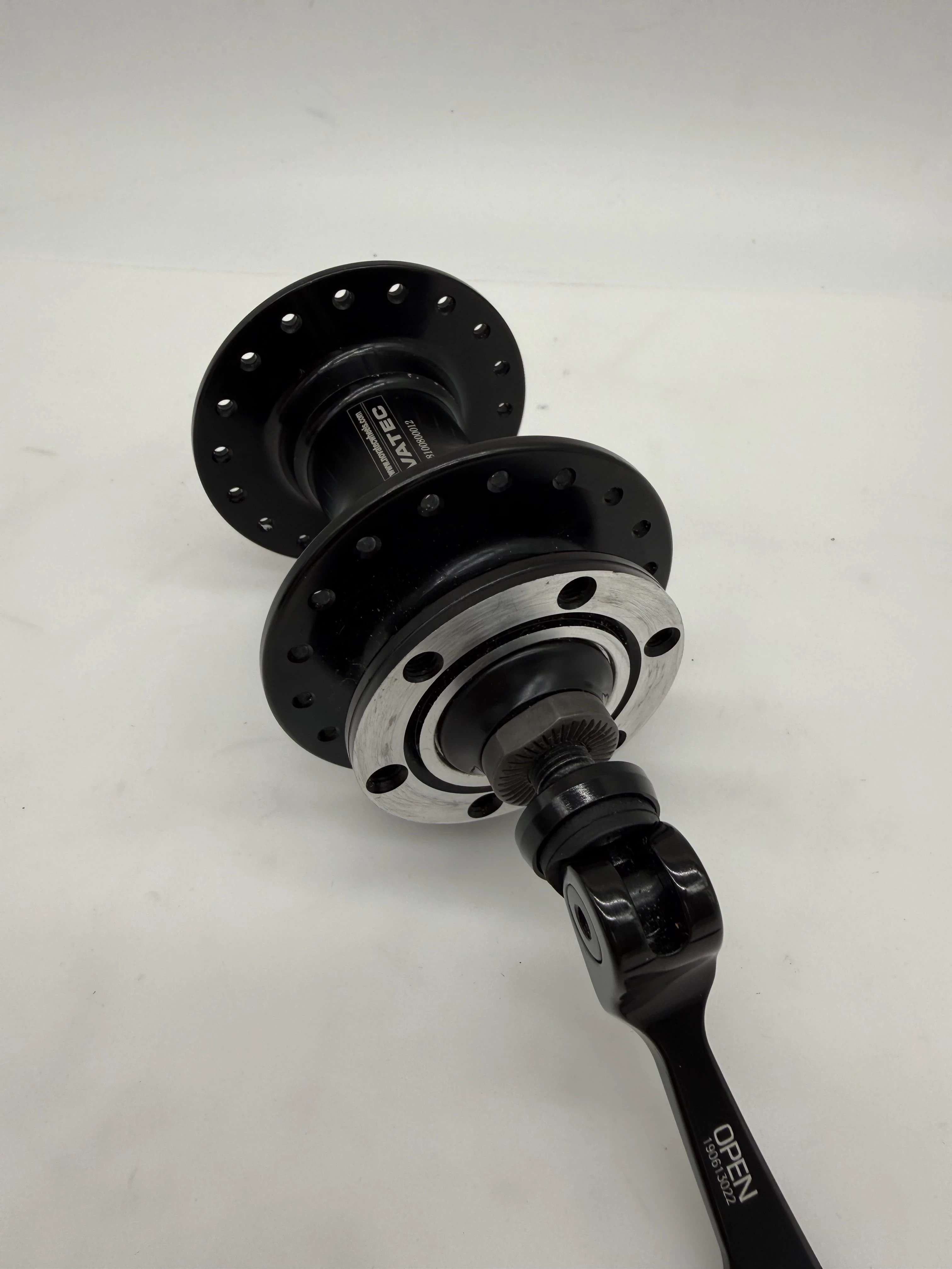 piasta-przod-novatec-d471sbt-36-ot-100mm-szybkozamykacz-stan-11323-2