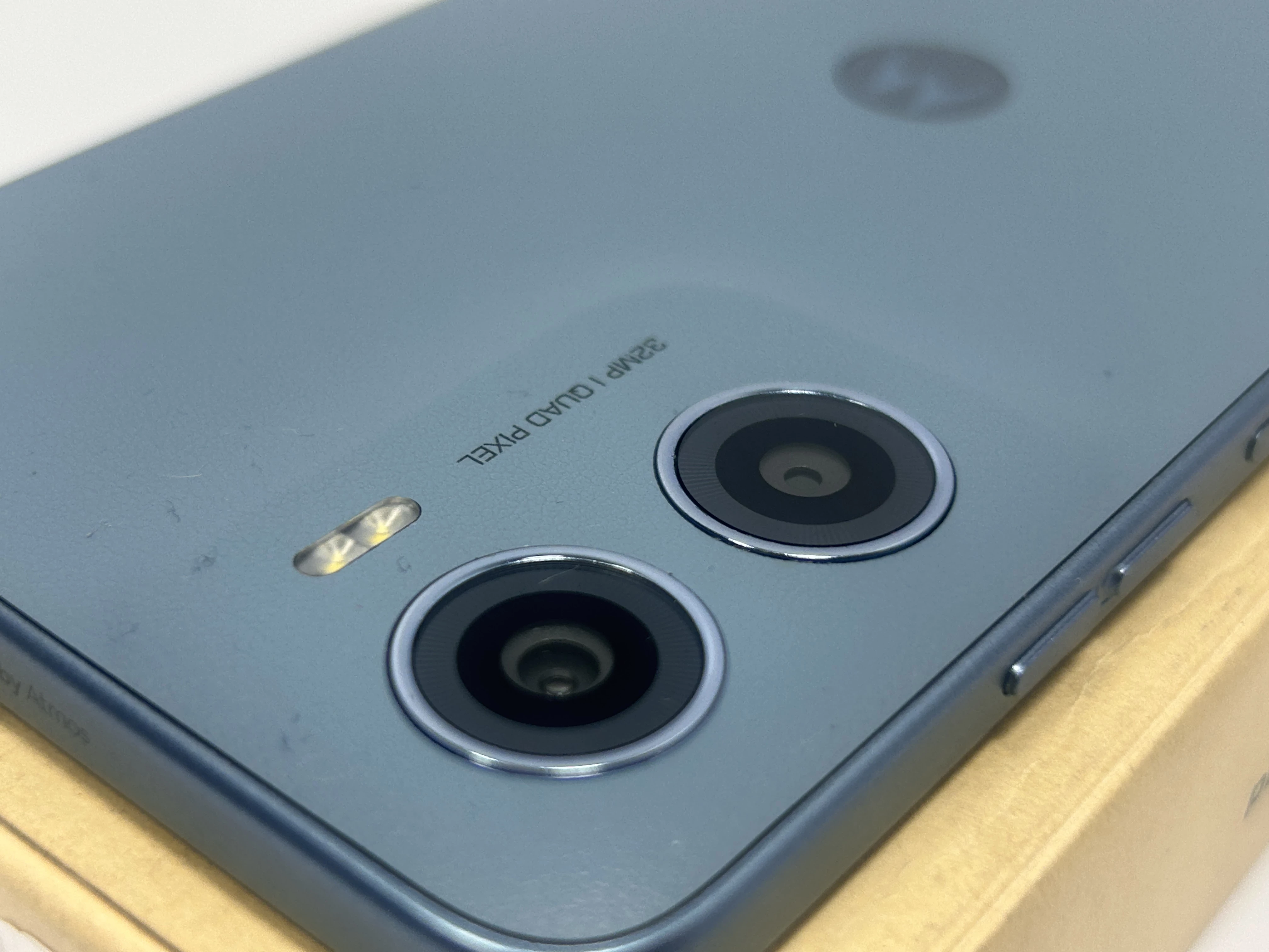 telefon-motorola-moto-e15-kod-producenta-pb6s0013fr