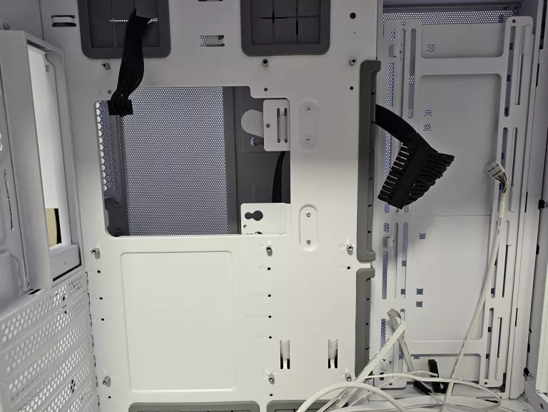 obudowa-lian-li-o11d-evo-rgb-white-z-zasilaczem-modulowym-corsair-hx1000i-zasilacz-w-zestawie-219645-286905