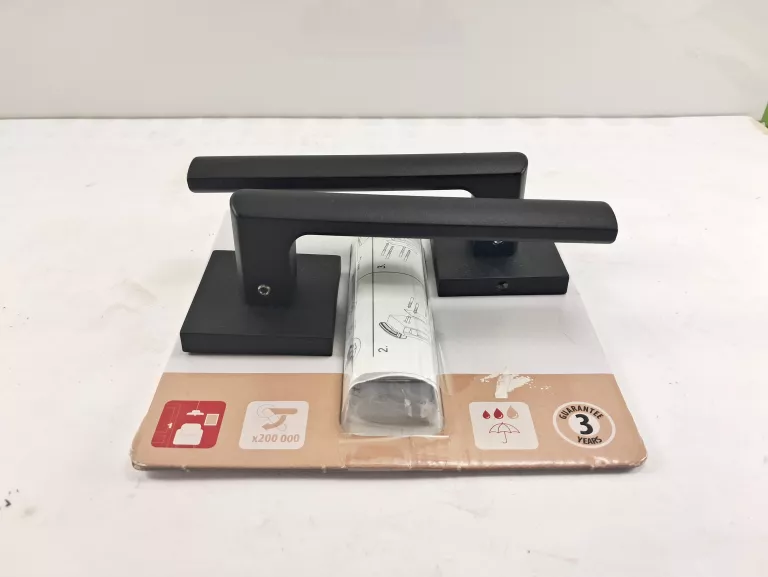 klamka-drzwiowa-na-rozecie-rivero-czarny-mat-inspire-ean-gtin-5901171257499