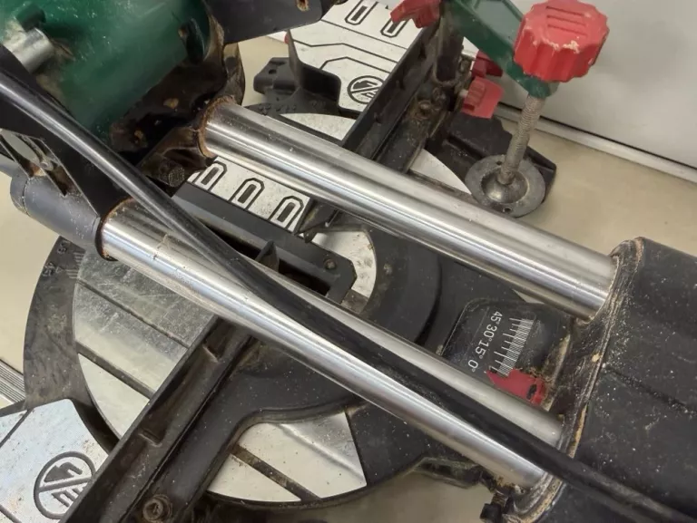 pilarka-ukosowa-z-przesuwem-2000-w-parkside-pzks-2000-c3-odbior-osobisty-marka-248811-951182