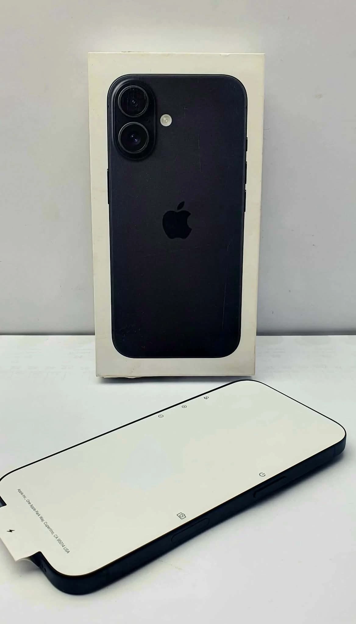 telefon-iphone-16-128-gb-kod-producenta-mye73hxa