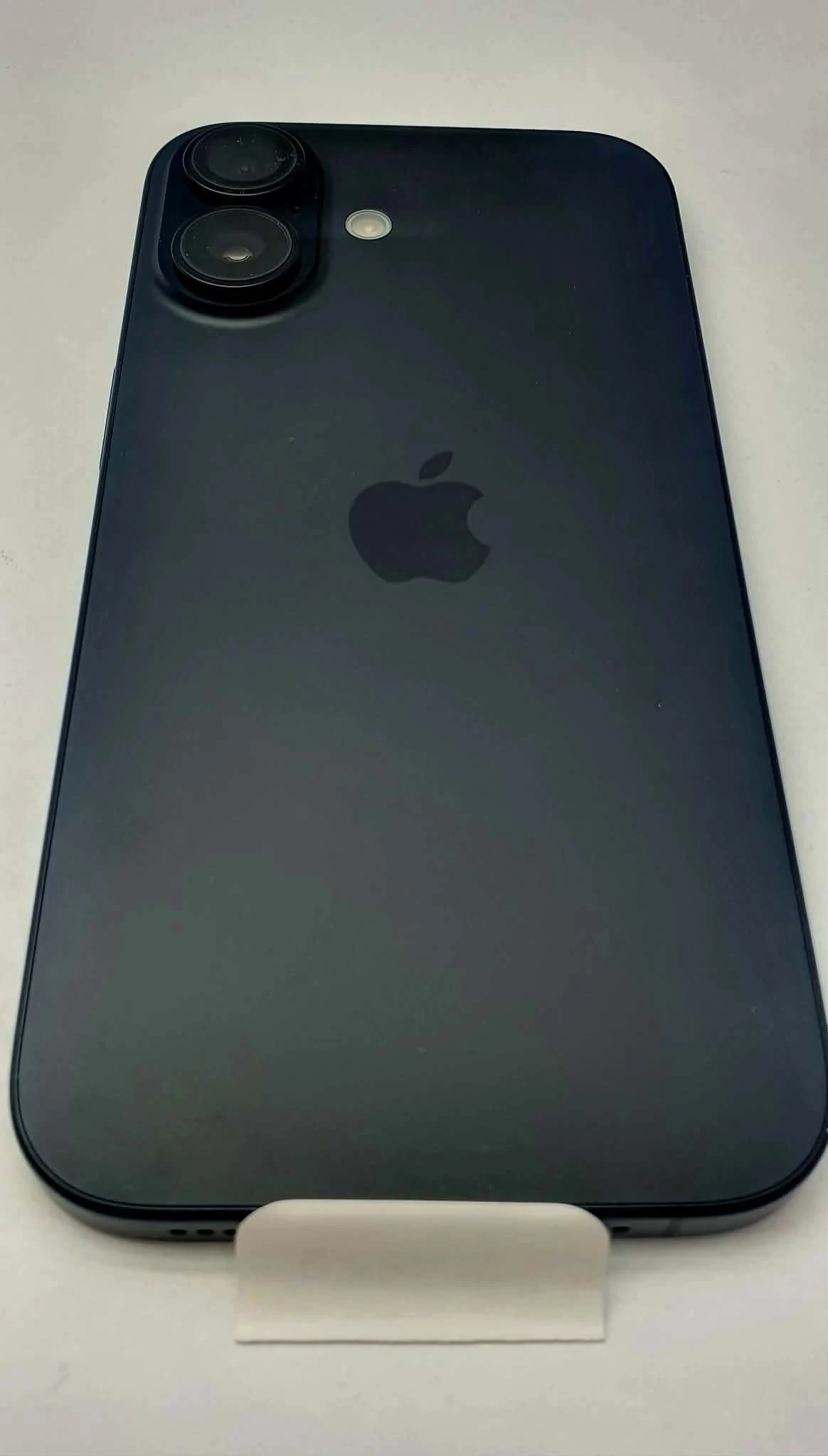 telefon-iphone-16-128-gb-ean-gtin-195949821837