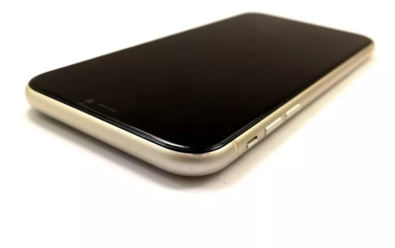 telefon-iphone-11-464gb-kbaterii-75-przekatna-ekranu-610