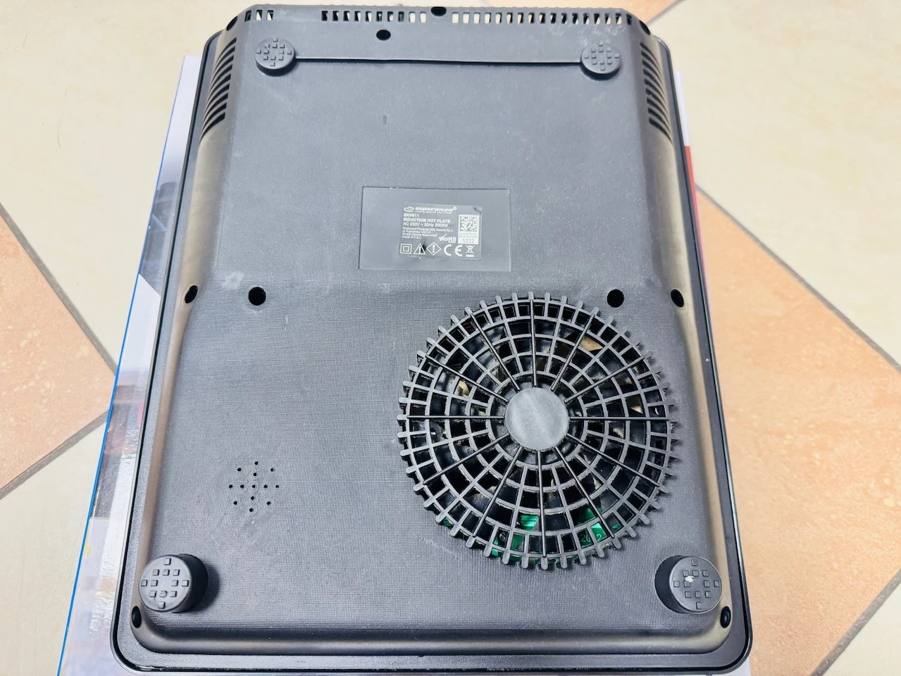 kuchenka-indukcyjna-esperanza-ekh011-2000w-5-trybow-stan-11323-2