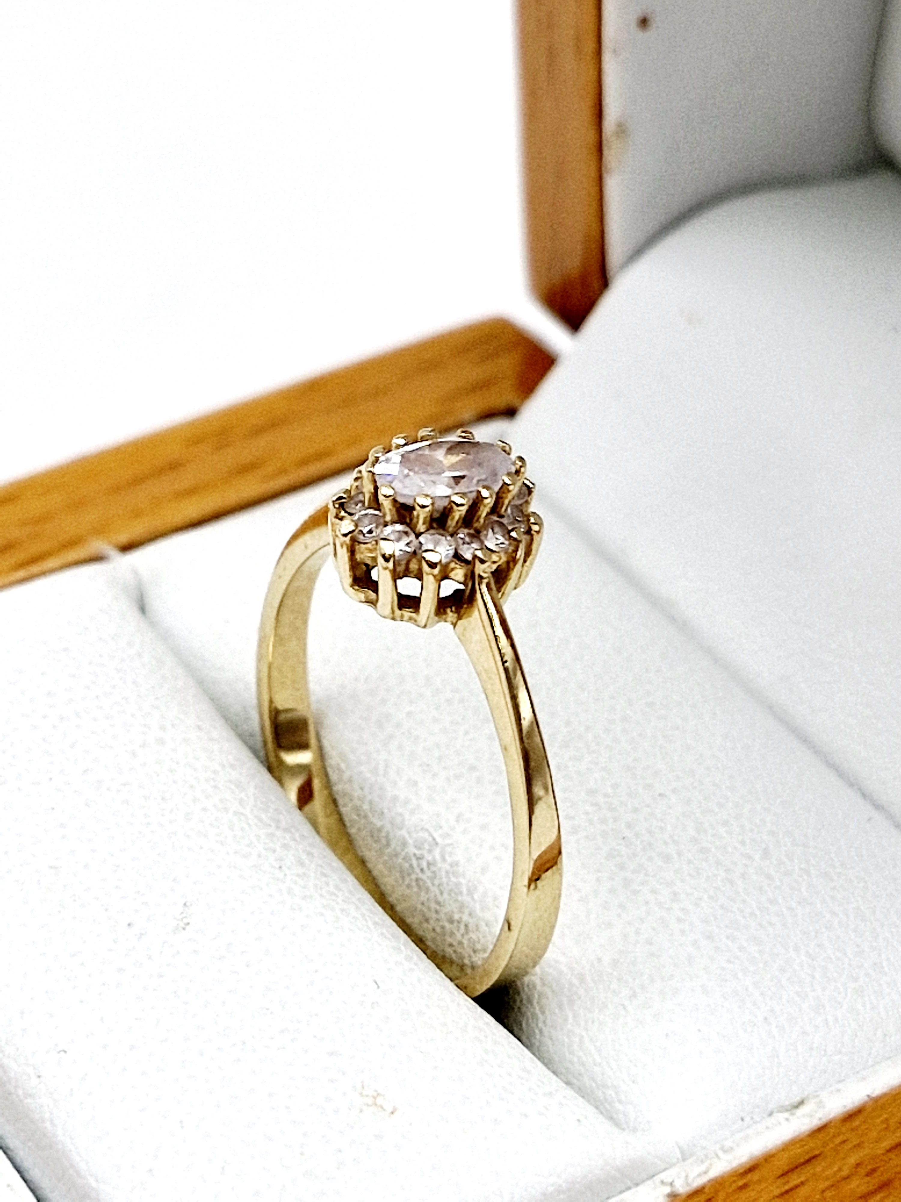 zloty-pierscionek-z-cyrkoniami-585-r18-281g-kamien-17088-524288