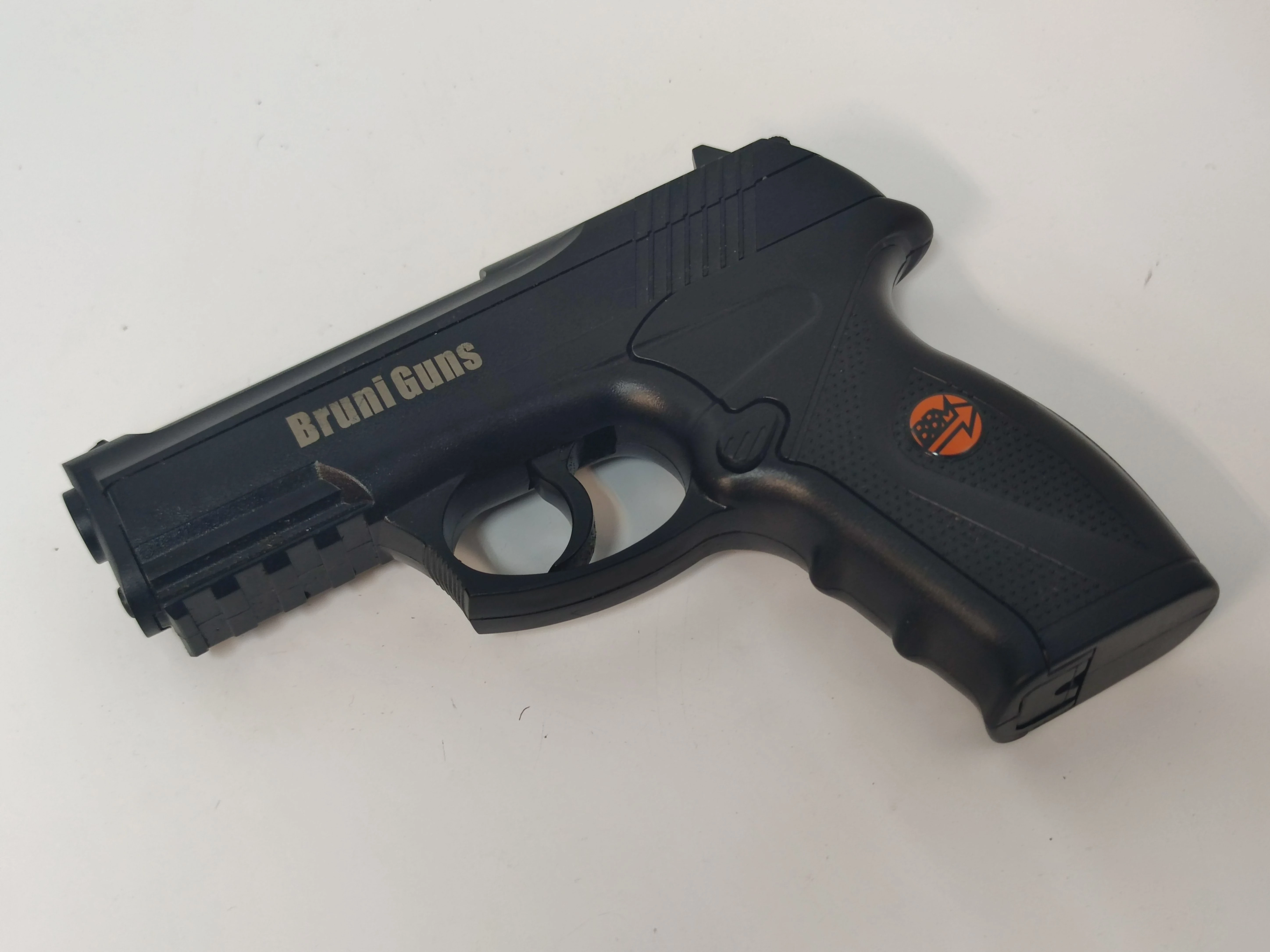 wiatrowka-bruniguns-wg-c11-ean-gtin-4710372210957