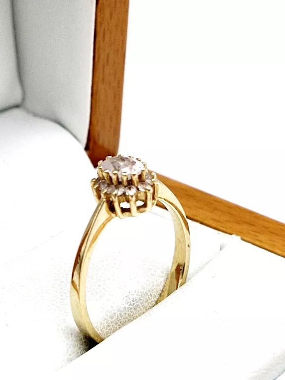 zloty-pierscionek-z-cyrkoniami-585-r18-281g-material-15835-2