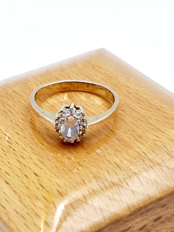 zloty-pierscionek-z-cyrkoniami-585-r18-281g-rozmiarsrednica-wew-mm-372-18